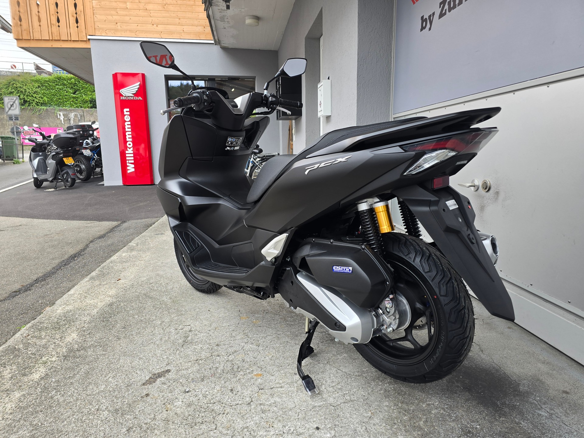 HONDA PCX 125 DX TFT. connectivity-image-5