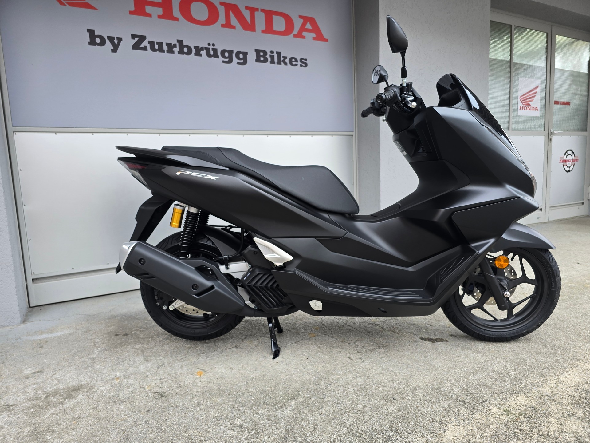 HONDA PCX 125 DX TFT. connectivity-image-1