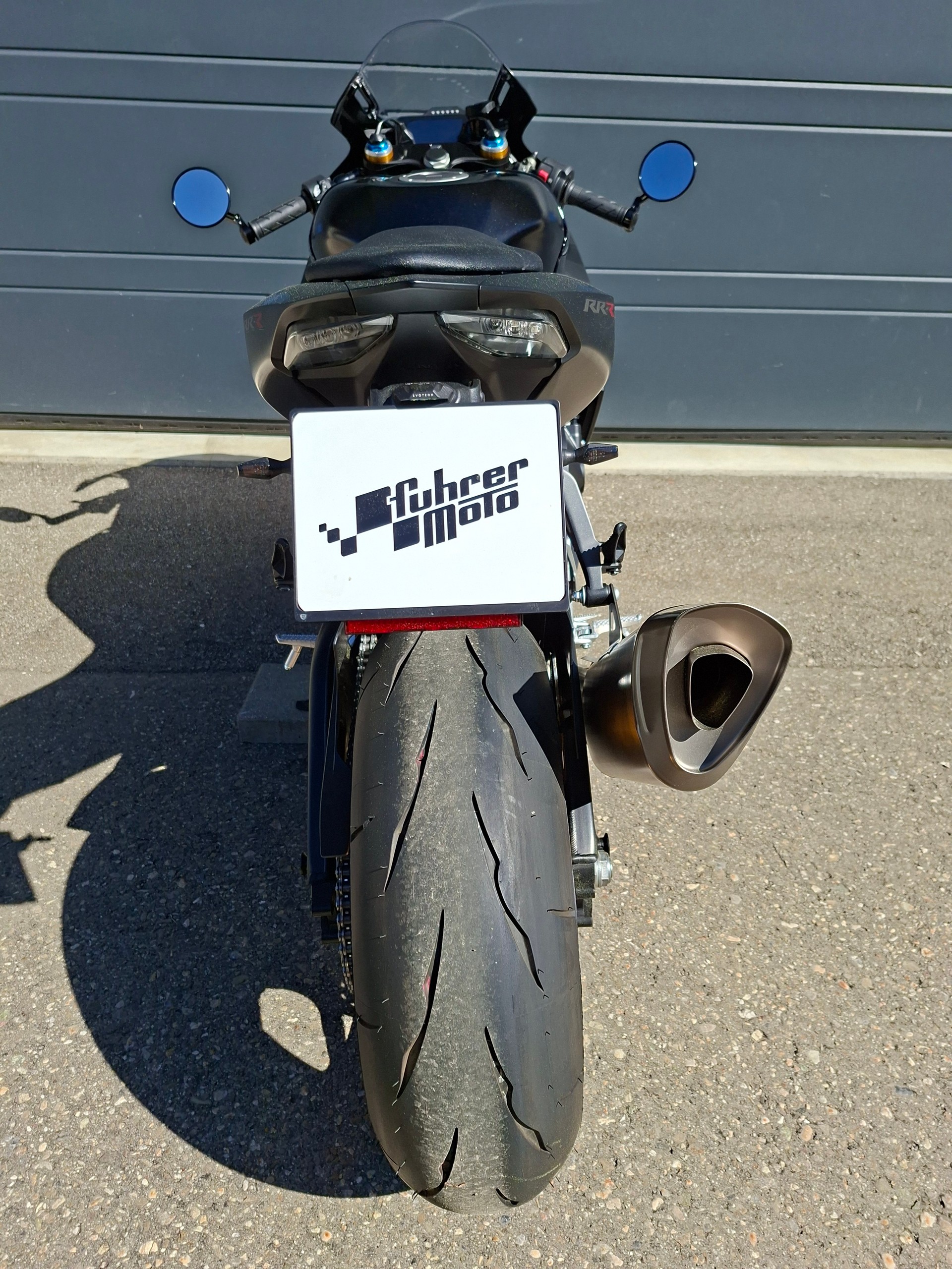 HONDA CBR 1000 RR-R SP "Limited Edition"-image-4