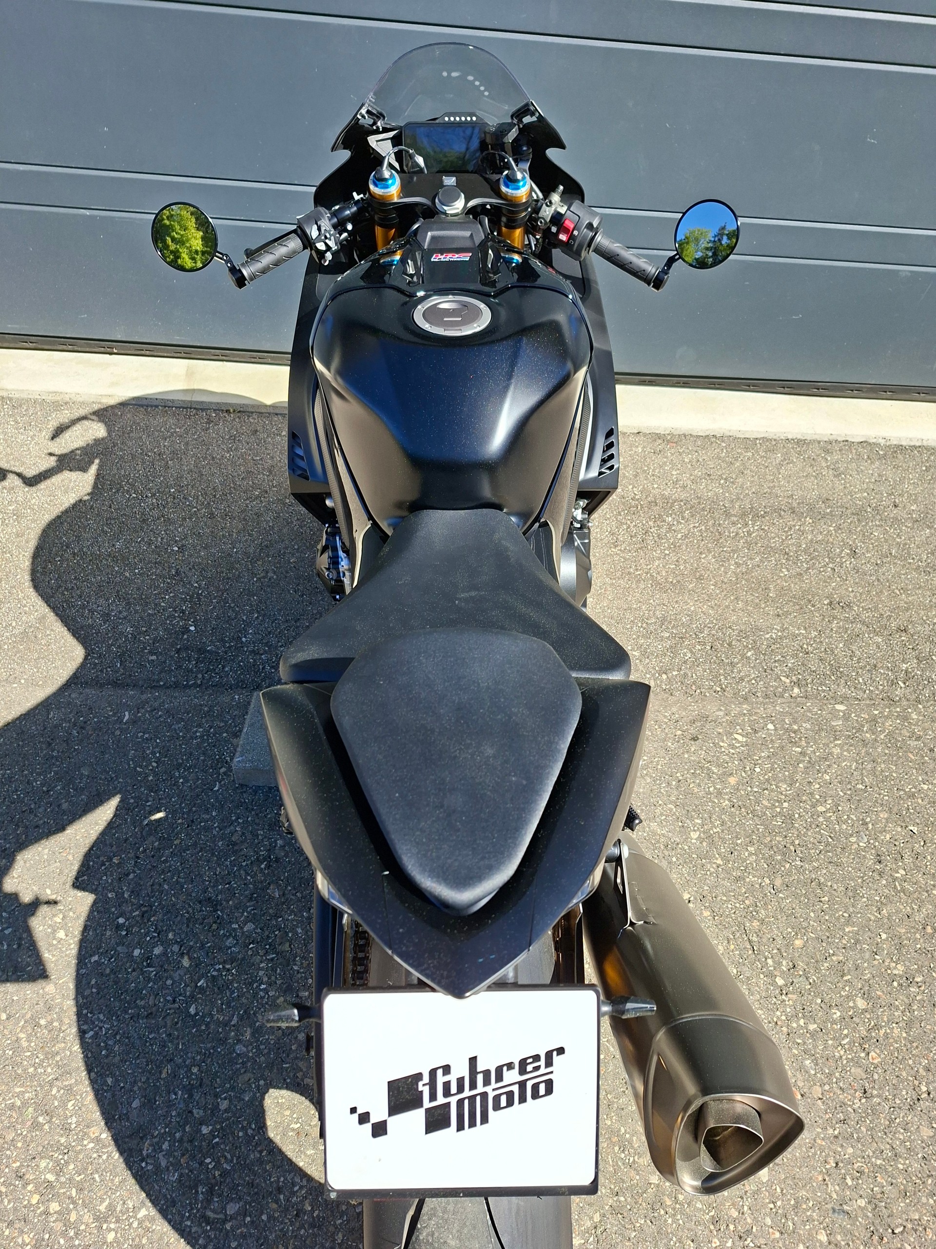 HONDA CBR 1000 RR-R SP "Limited Edition"-image-2
