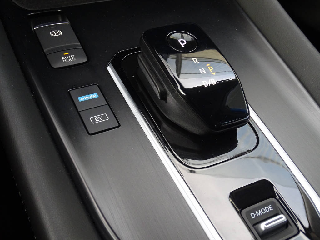 NISSAN Qashqai 1.5 VC-T N-Connecta-image-14