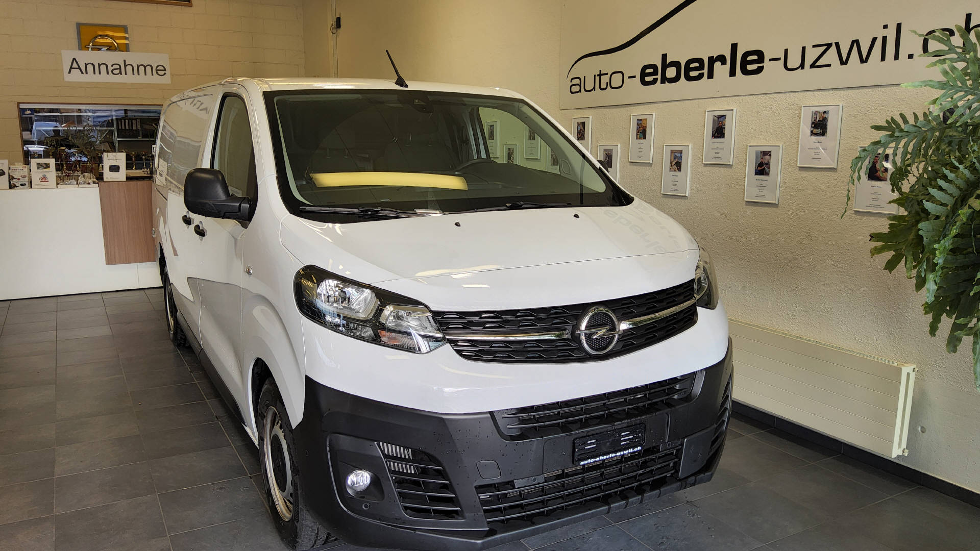OPEL Vivaro Cargo XL 2.0 D 144 S/S-image-16