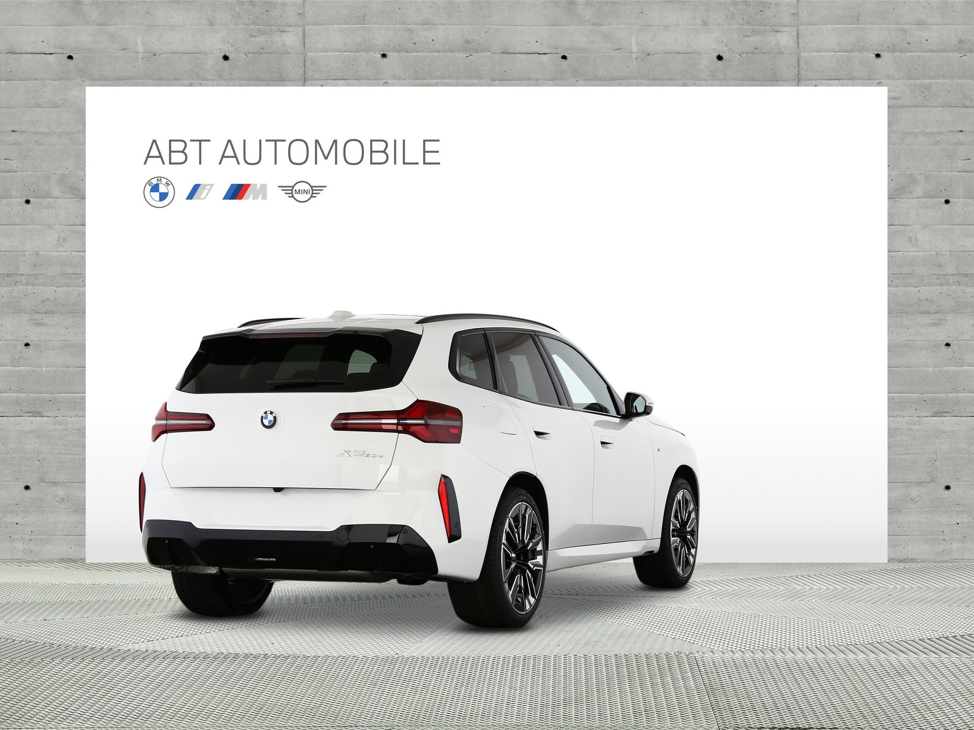 BMW X3 30e xDrive-showroom-element-1