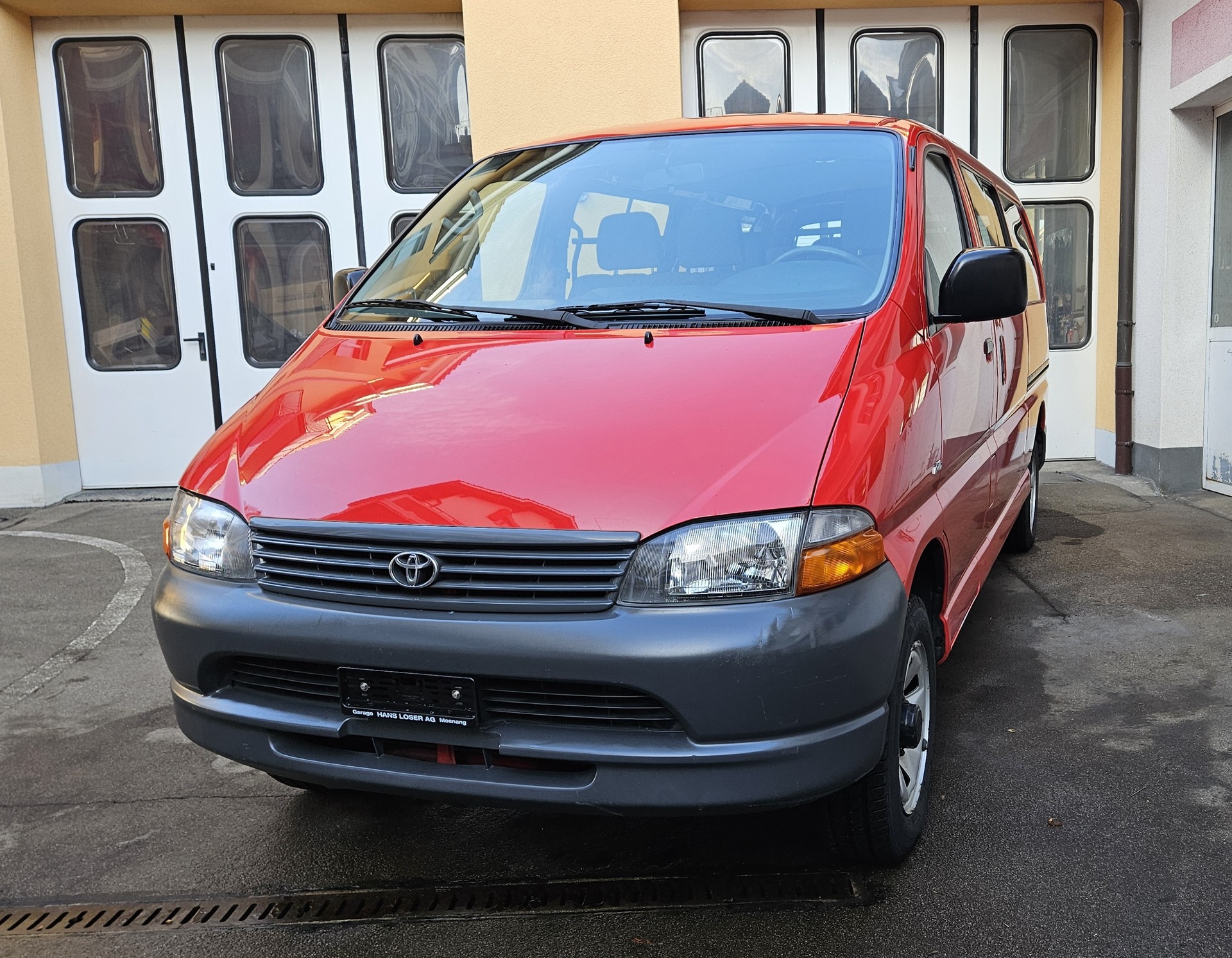 TOYOTA Hiace D-4D LWB 4WD Kombi-image-26