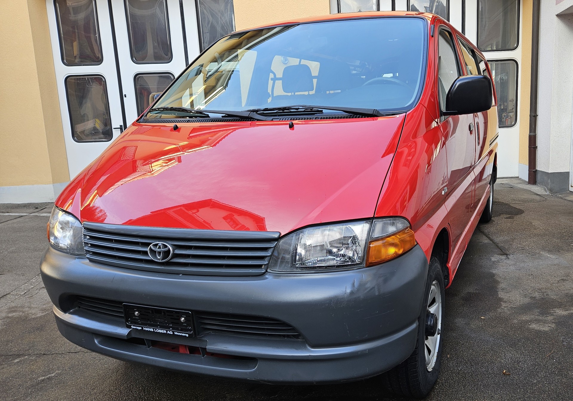 TOYOTA Hiace D-4D LWB 4WD Kombi