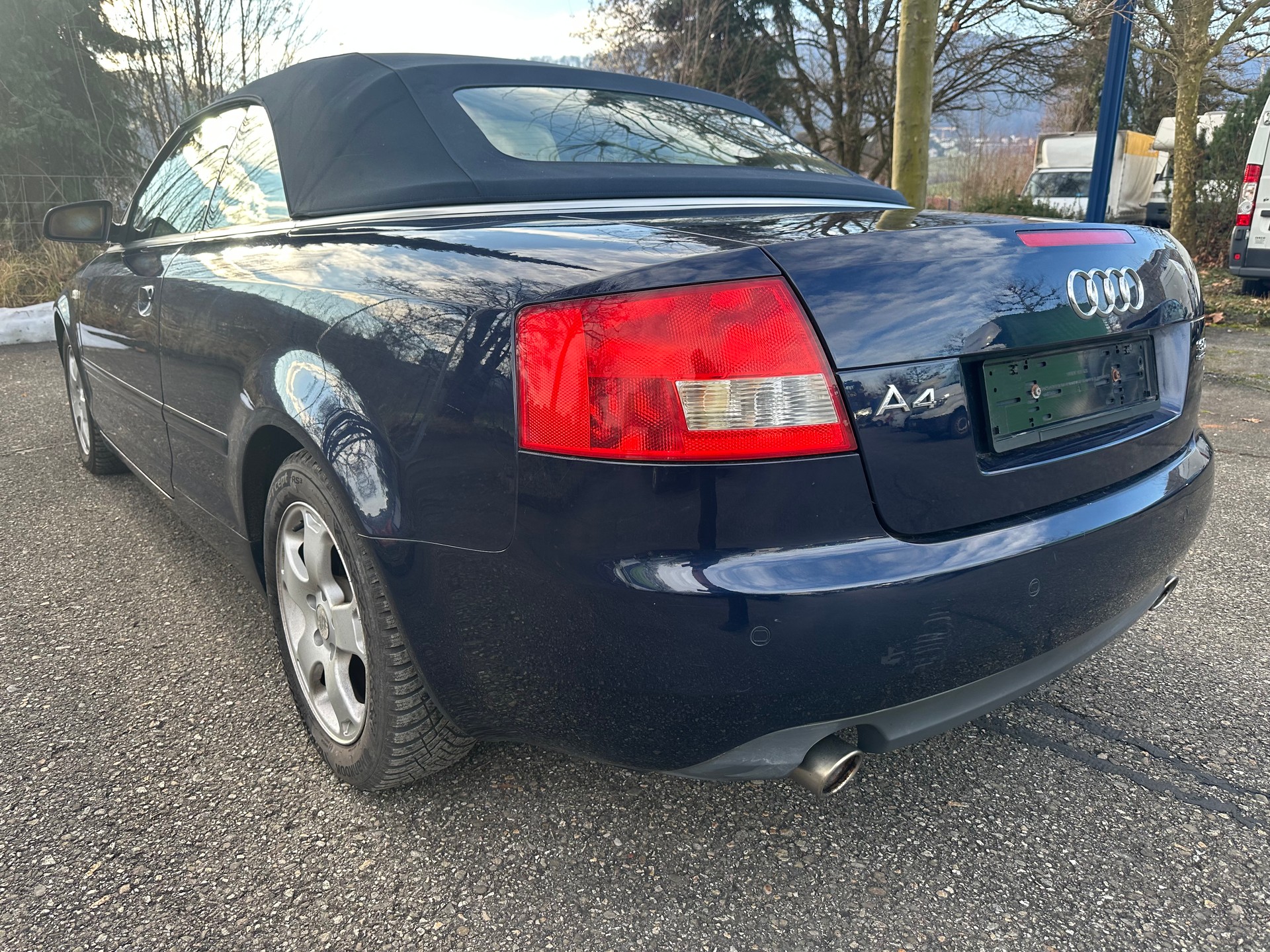 AUDI Cabrio Quattro-image-5