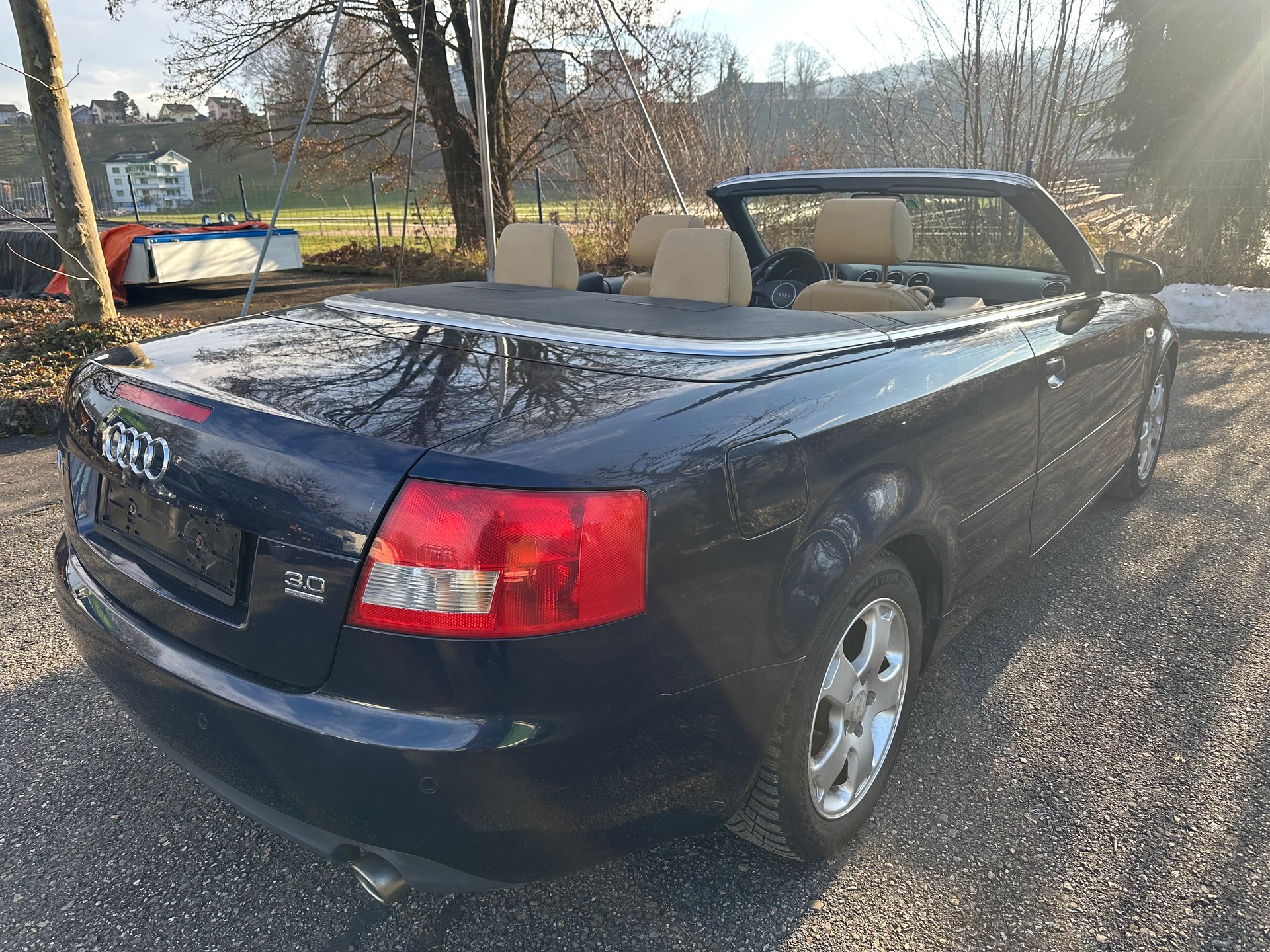 AUDI Cabrio Quattro-image-12