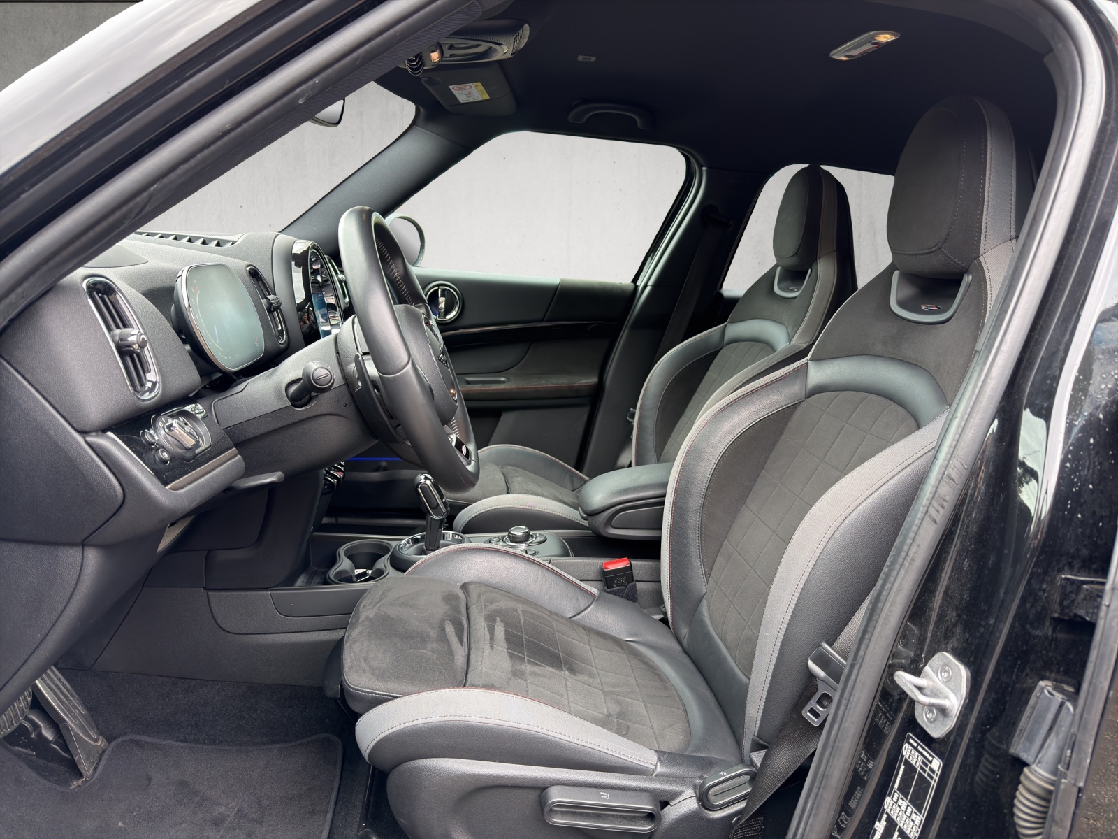 MINI Countryman John Cooper Works ALL4 Steptronic-image-9