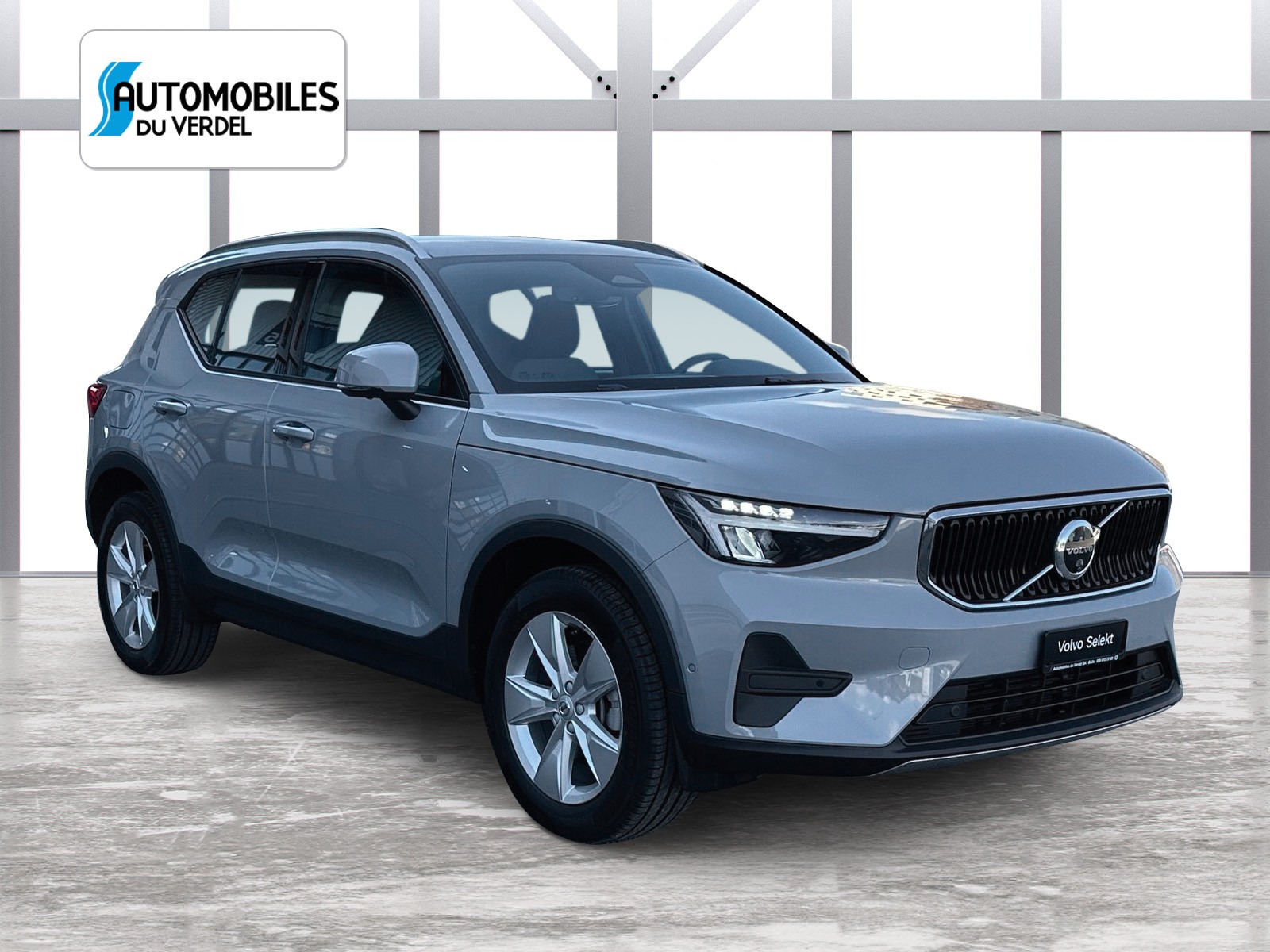 VOLVO XC40 2.0 B3 MH Core-image-6