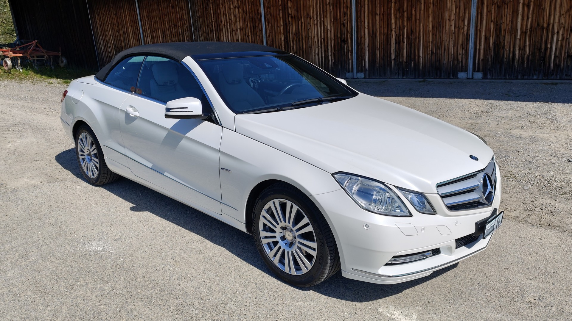 MERCEDES-BENZ E 200 CGI BlueEfficiency Automatic