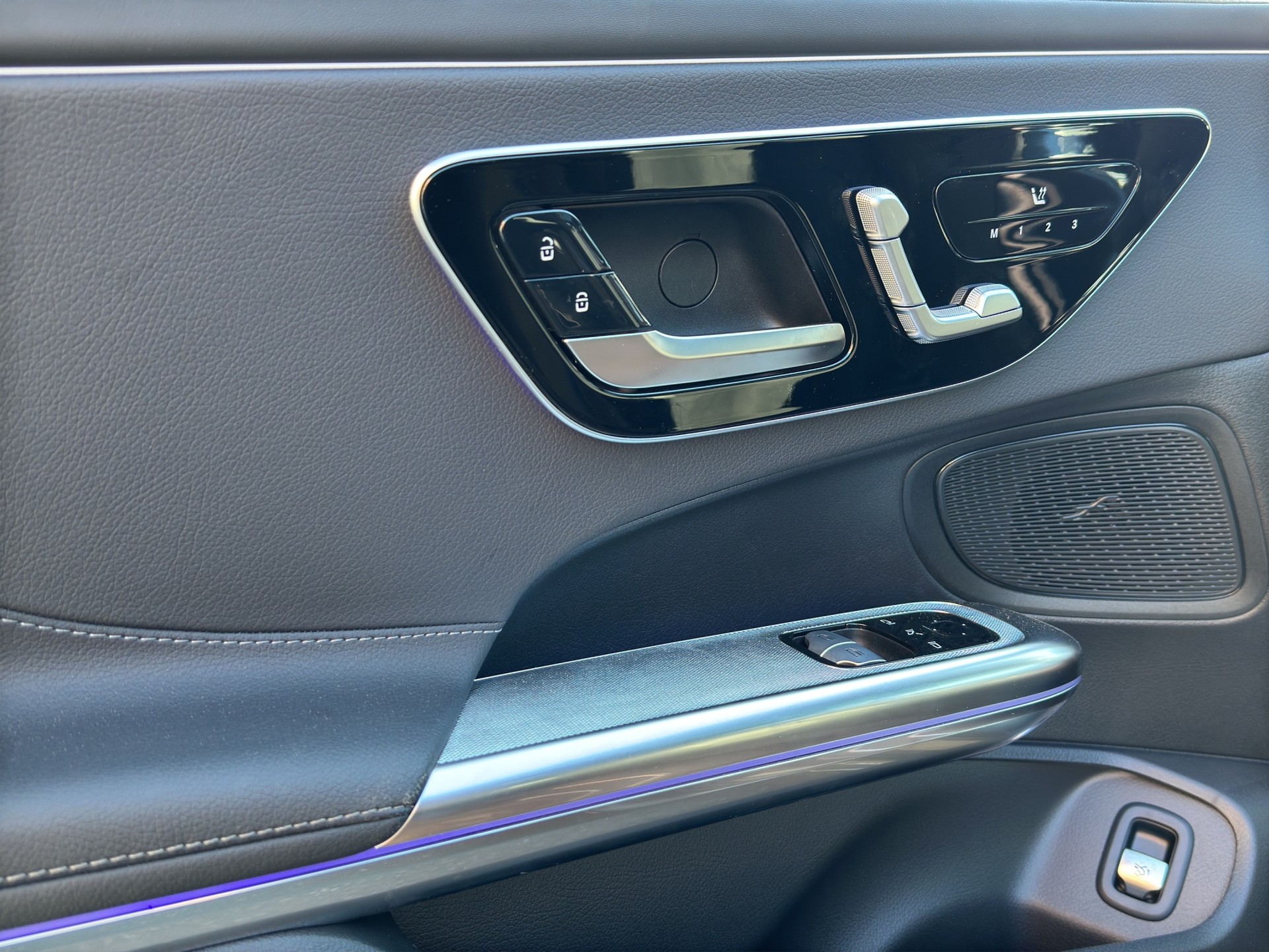 MERCEDES-BENZ CLE 200 AMG 9G-Tronic-image-8