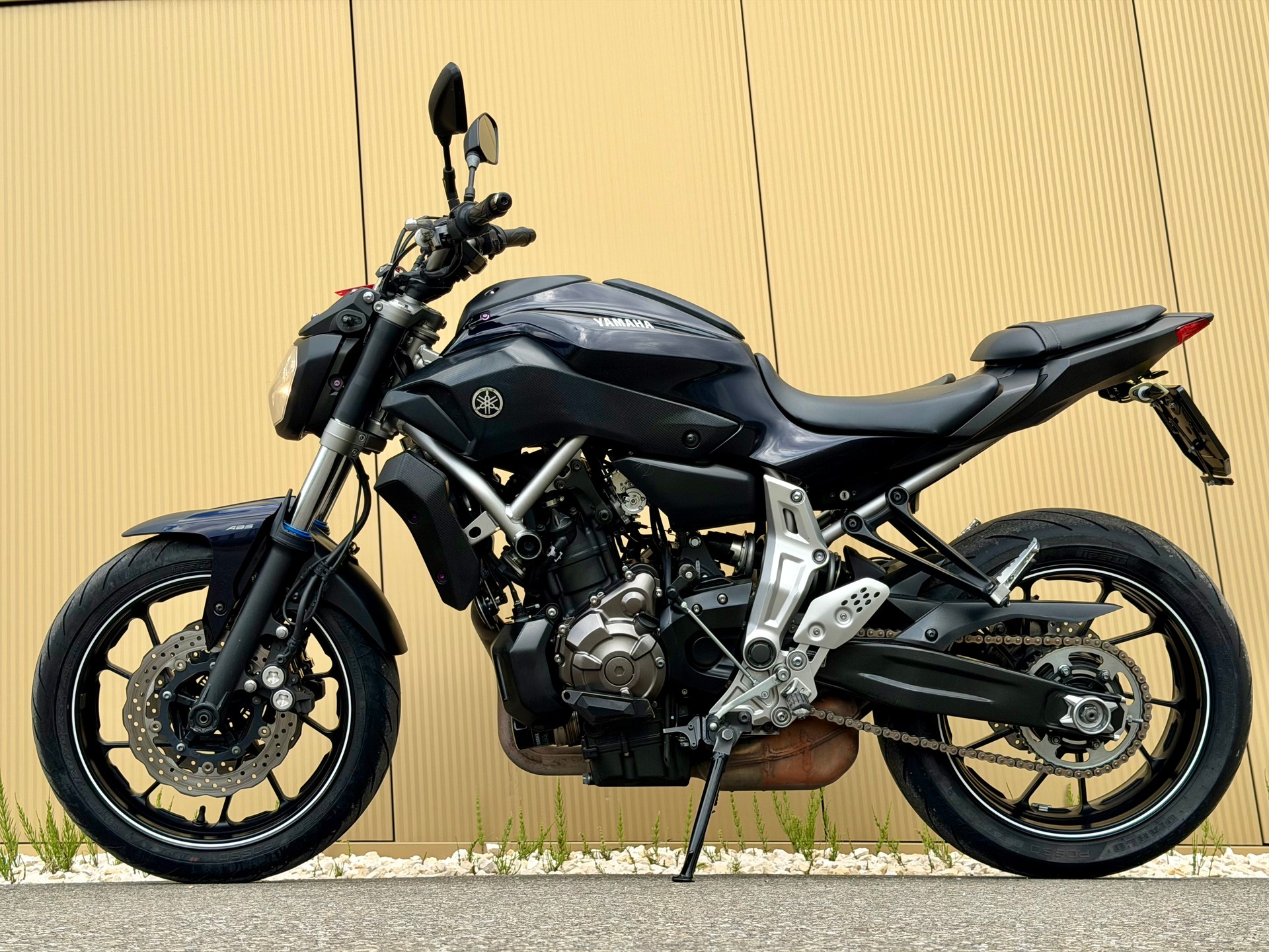 YAMAHA MT-07 ABS (35kW)-image-10