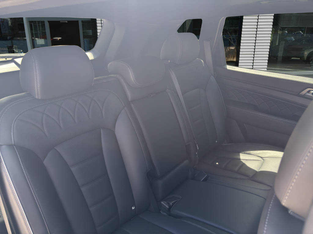 KGM-SsangYong Rexton RX 2.2 TD Sapphire 4WD AT-image-16