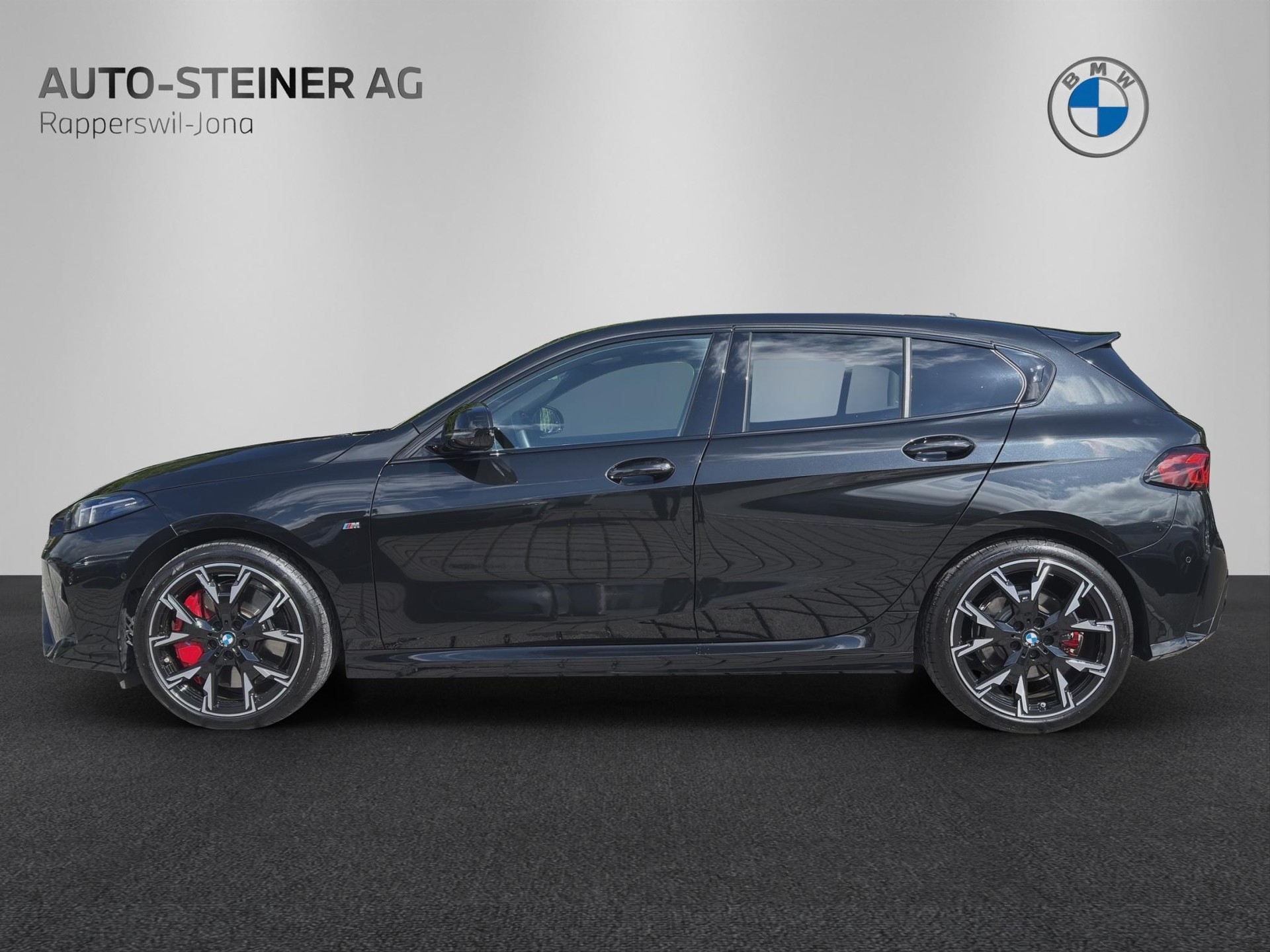 BMW 123 xDrive M Sport Pro Steptronic-showroom-element-1