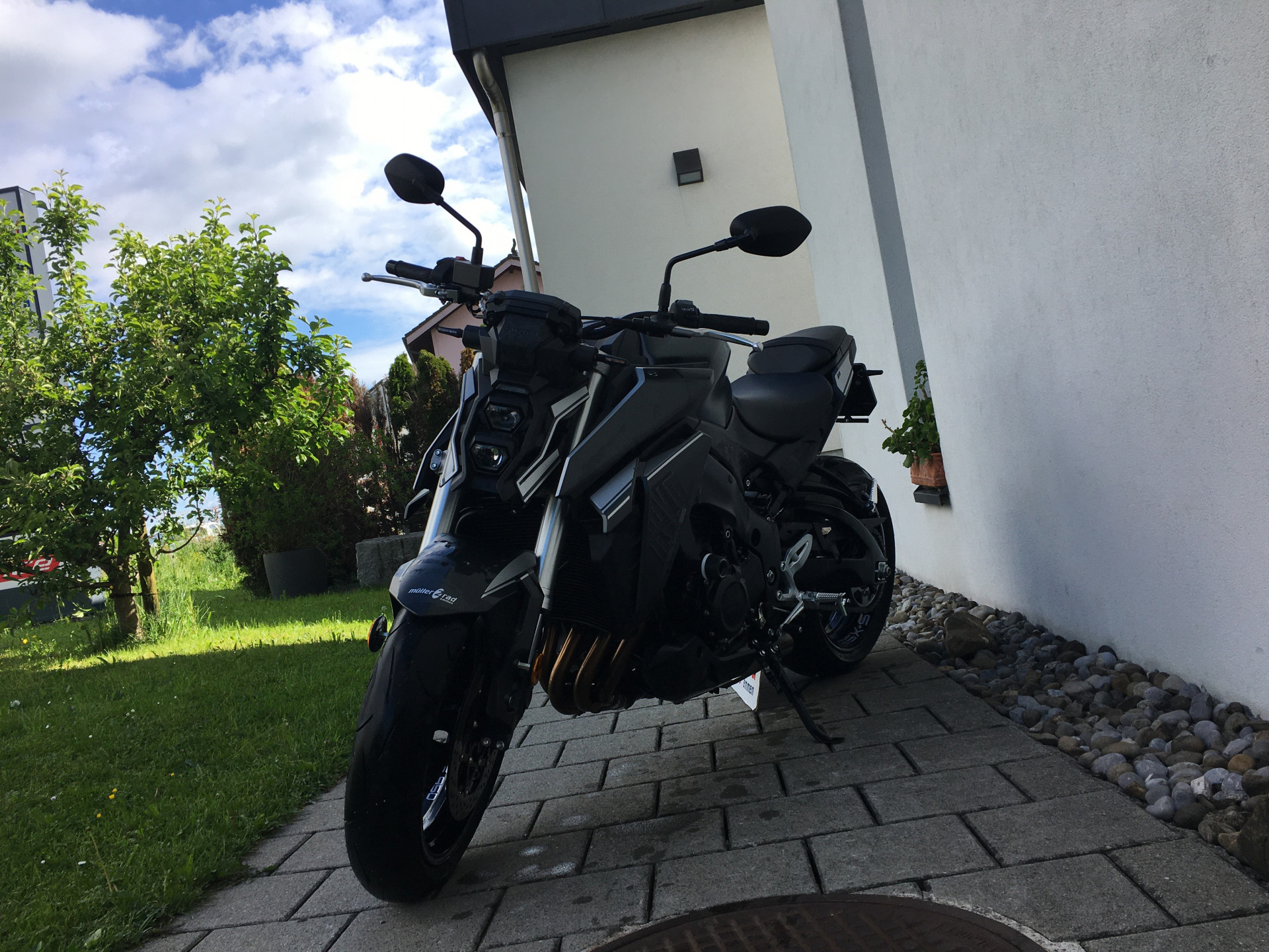 SUZUKI GSX-S 950-image-2