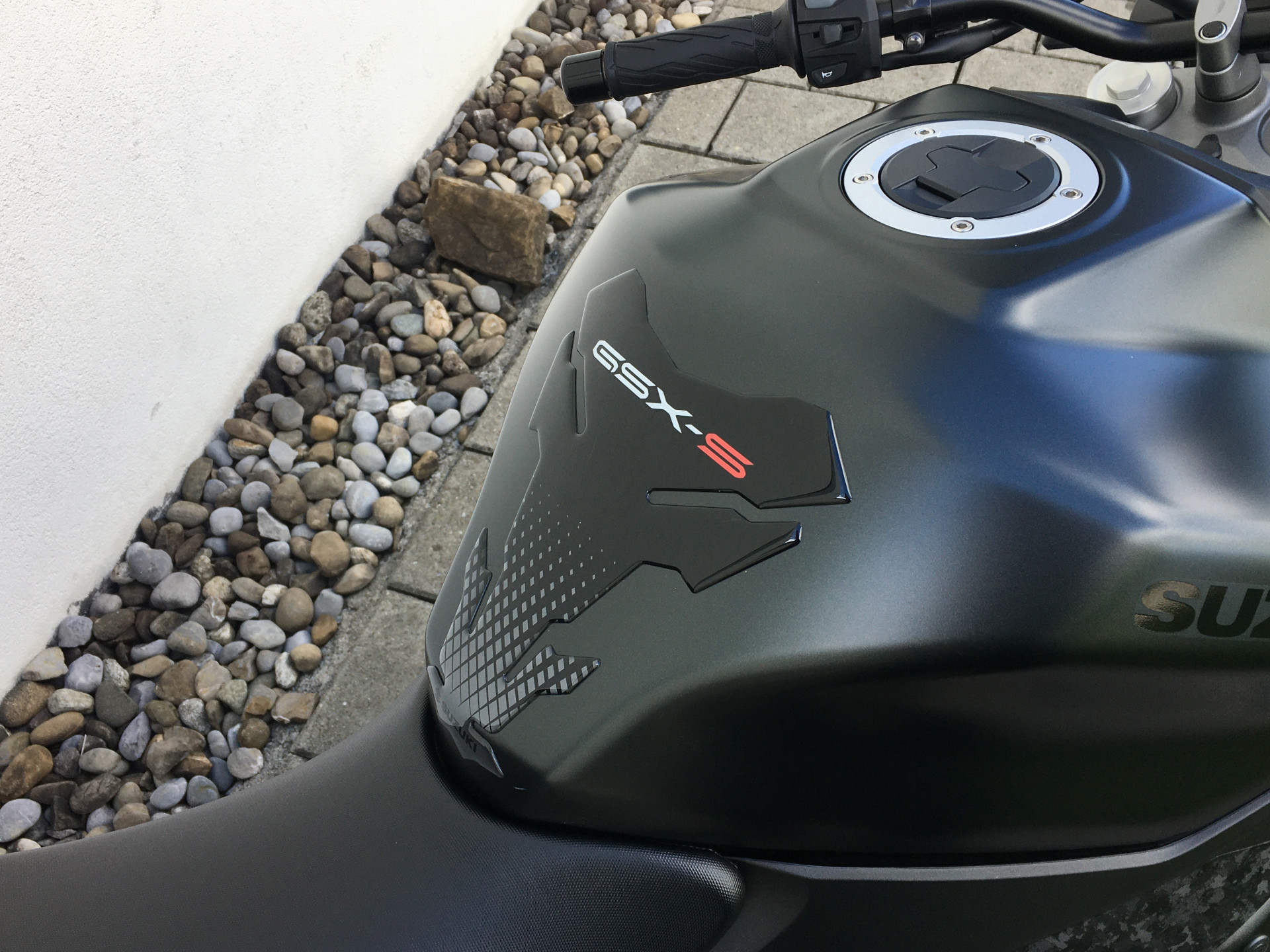 SUZUKI GSX-S 950-image-7