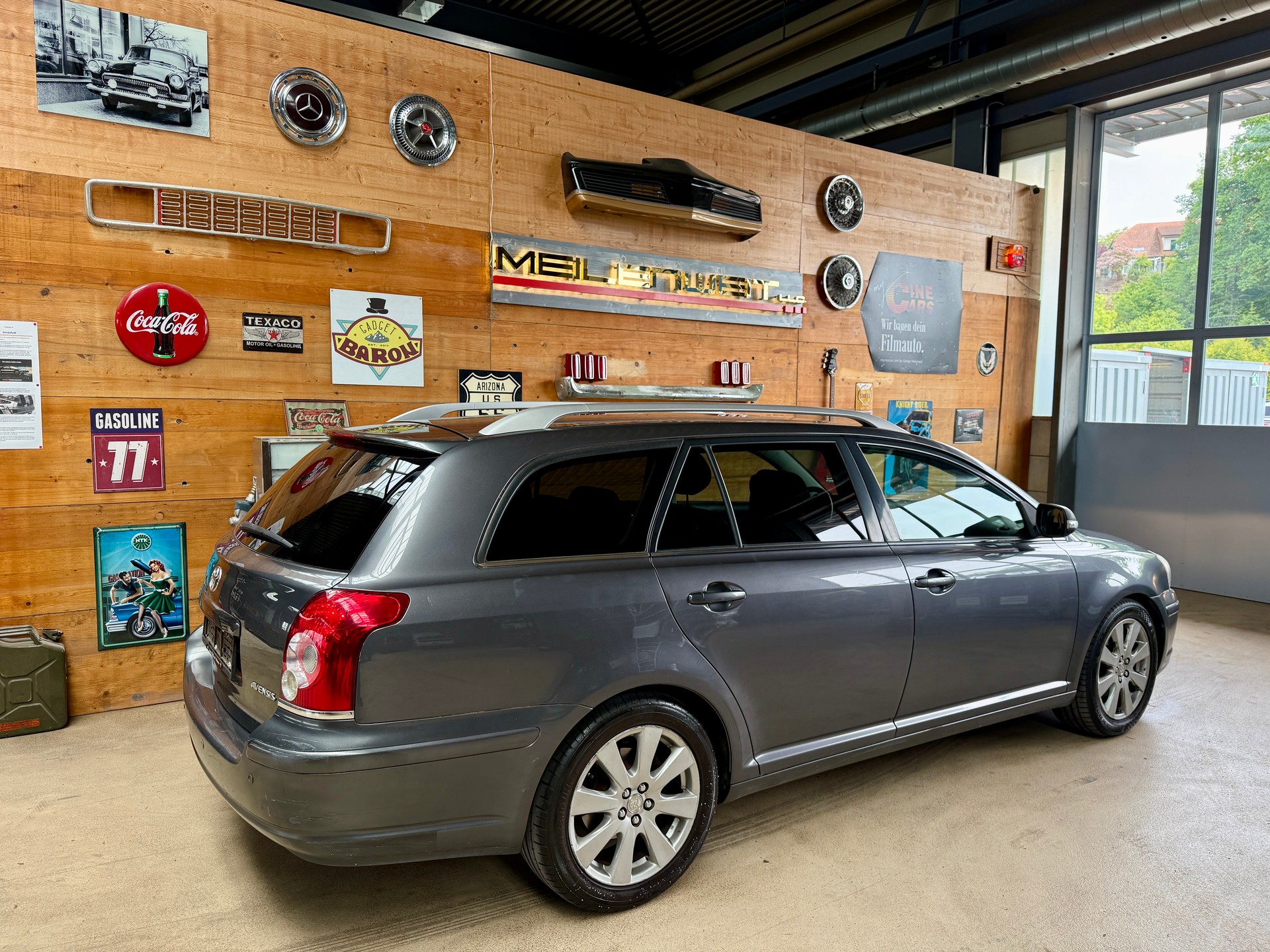 TOYOTA Avensis 2.0 D4 VVT-i Limited Sportswagon T-Step4-image-7
