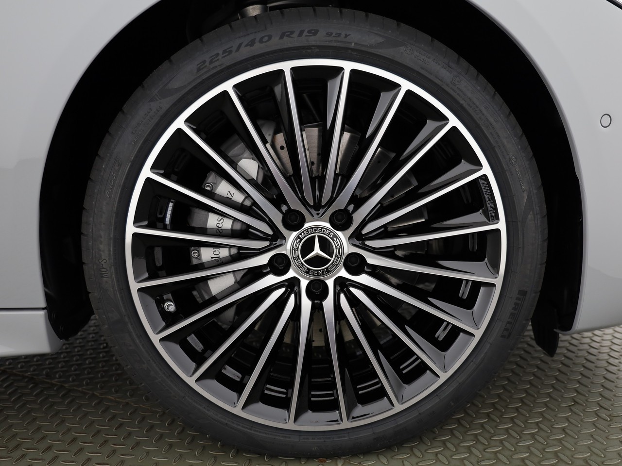 MERCEDES-BENZ C 300 T 4 Matic-image-22