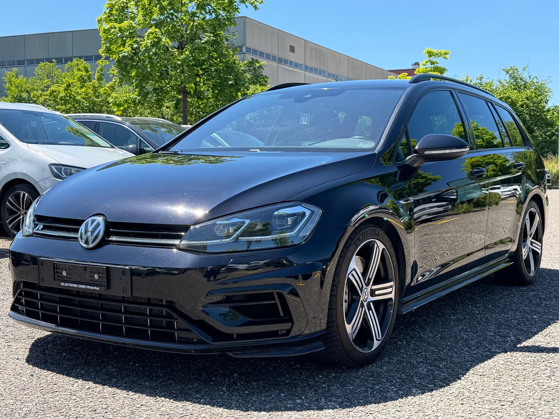 VW Golf Variant 2.0 TSI R 4Motion DSG