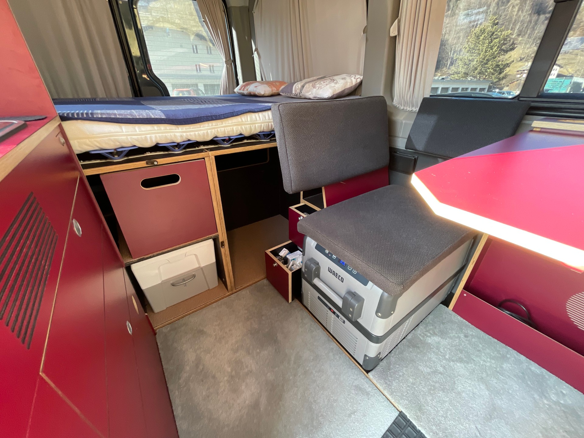 MERCEDES-BENZ Sprinter 216 CDI-image-10