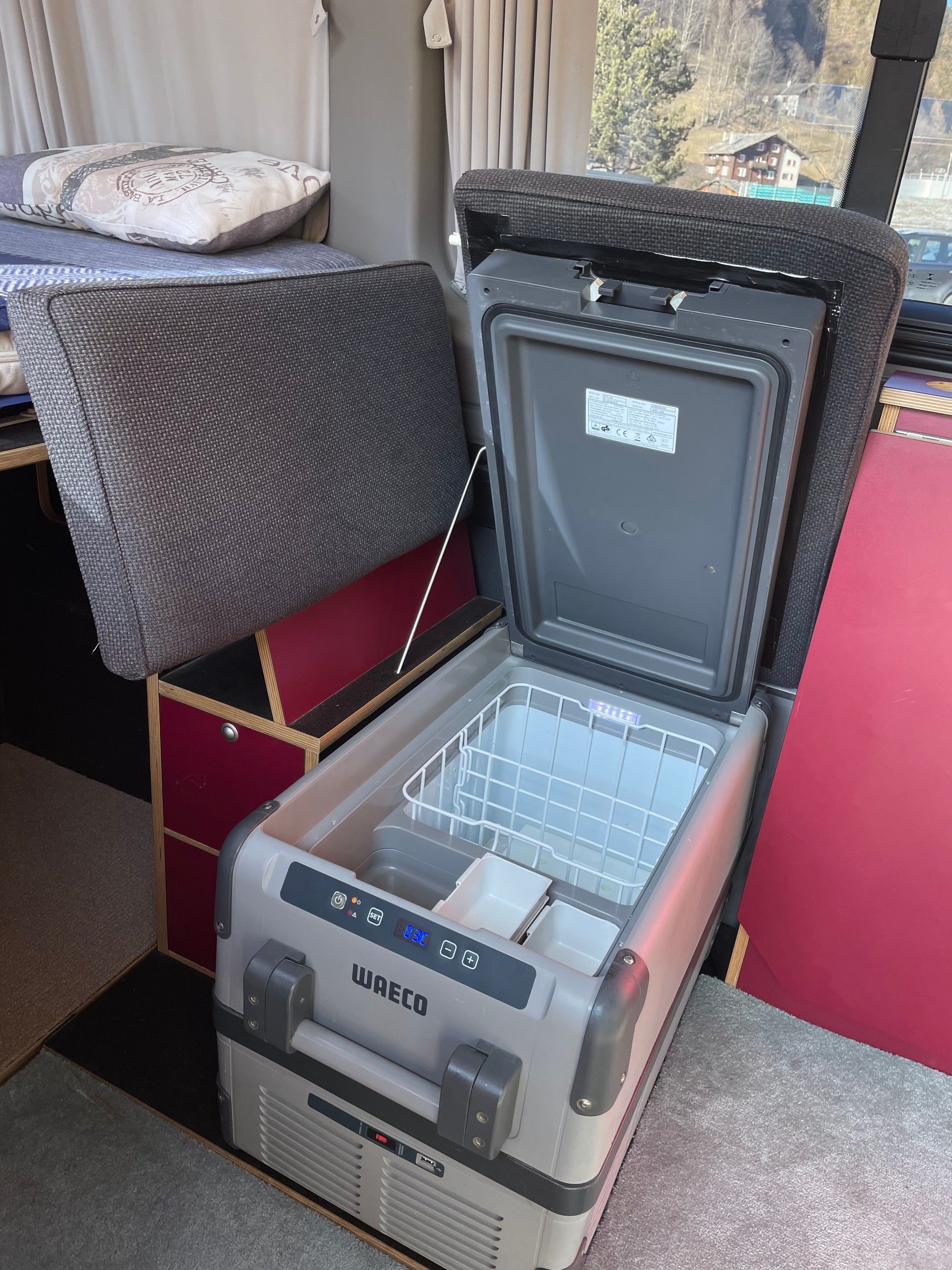 MERCEDES-BENZ Sprinter 216 CDI-image-18