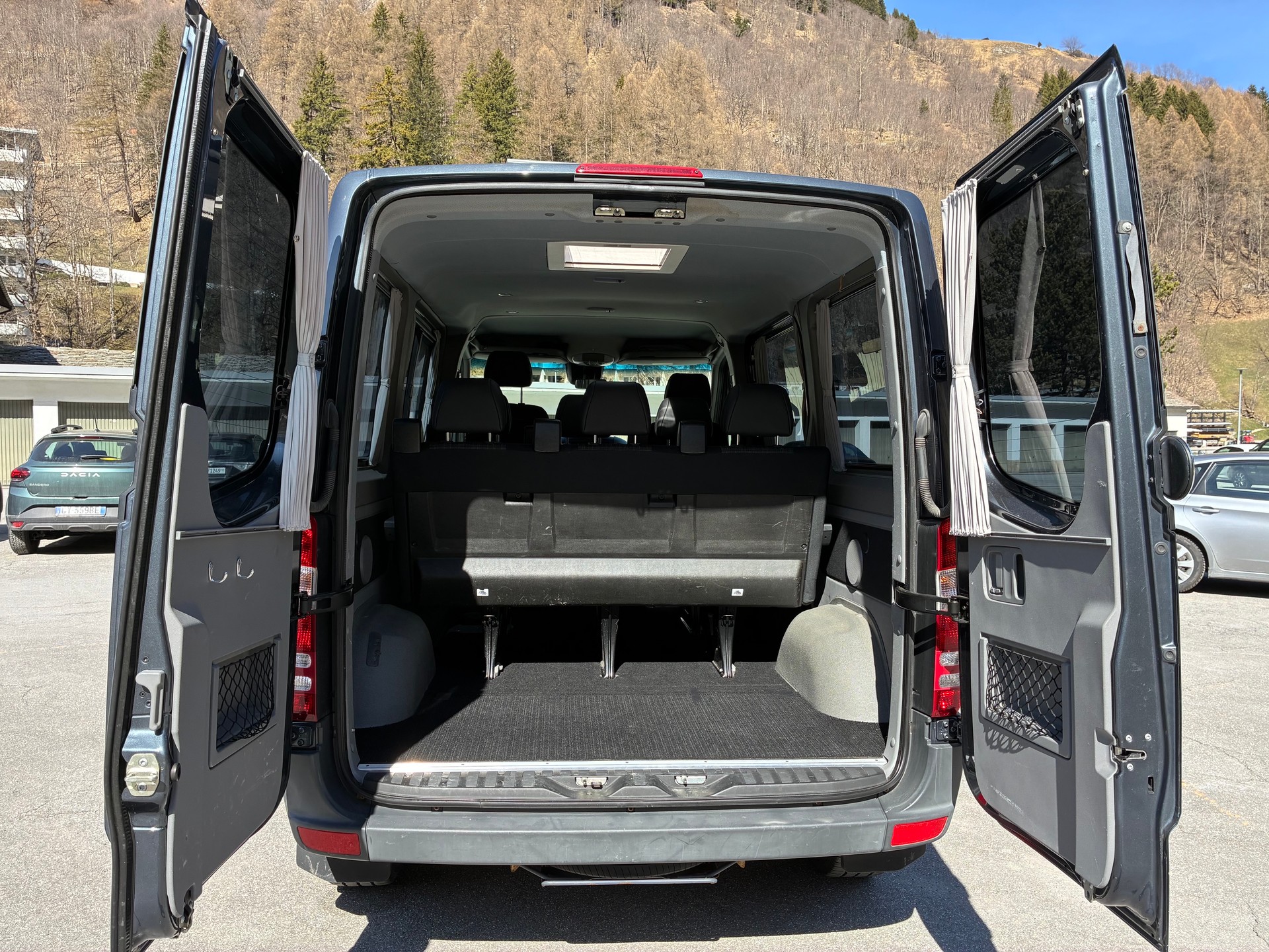 MERCEDES-BENZ Sprinter 216 CDI-image-4