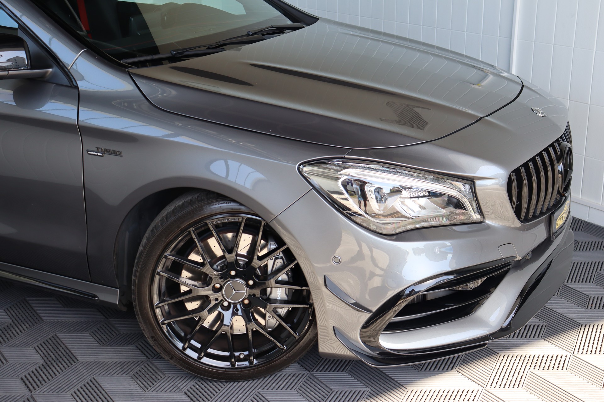 MERCEDES-BENZ CLA Shooting Brake 45 AMG 4Matic Speedshift-showroom-element-3