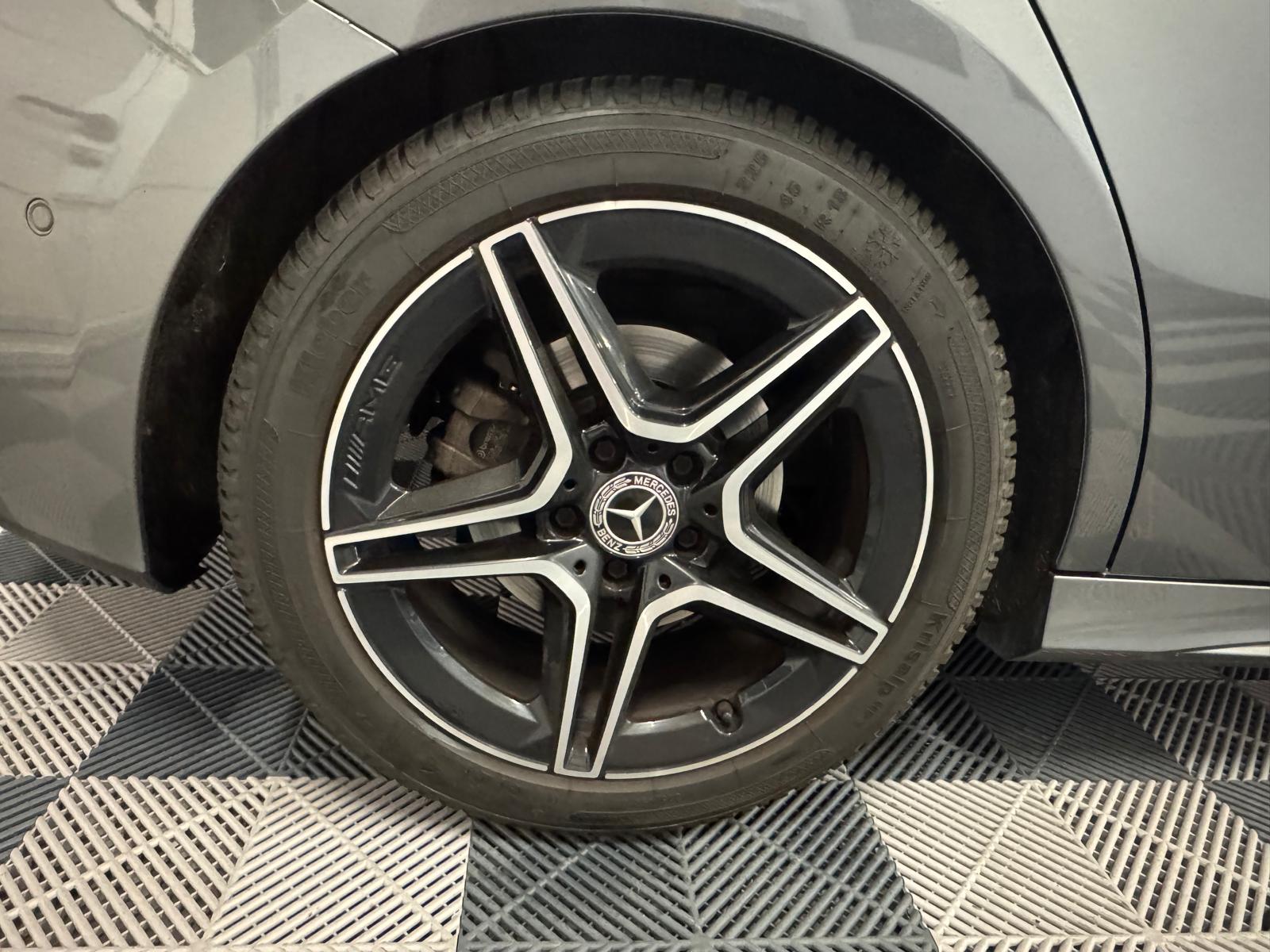 MERCEDES-BENZ A 200 AMG LINE 7G-DCT-image-26