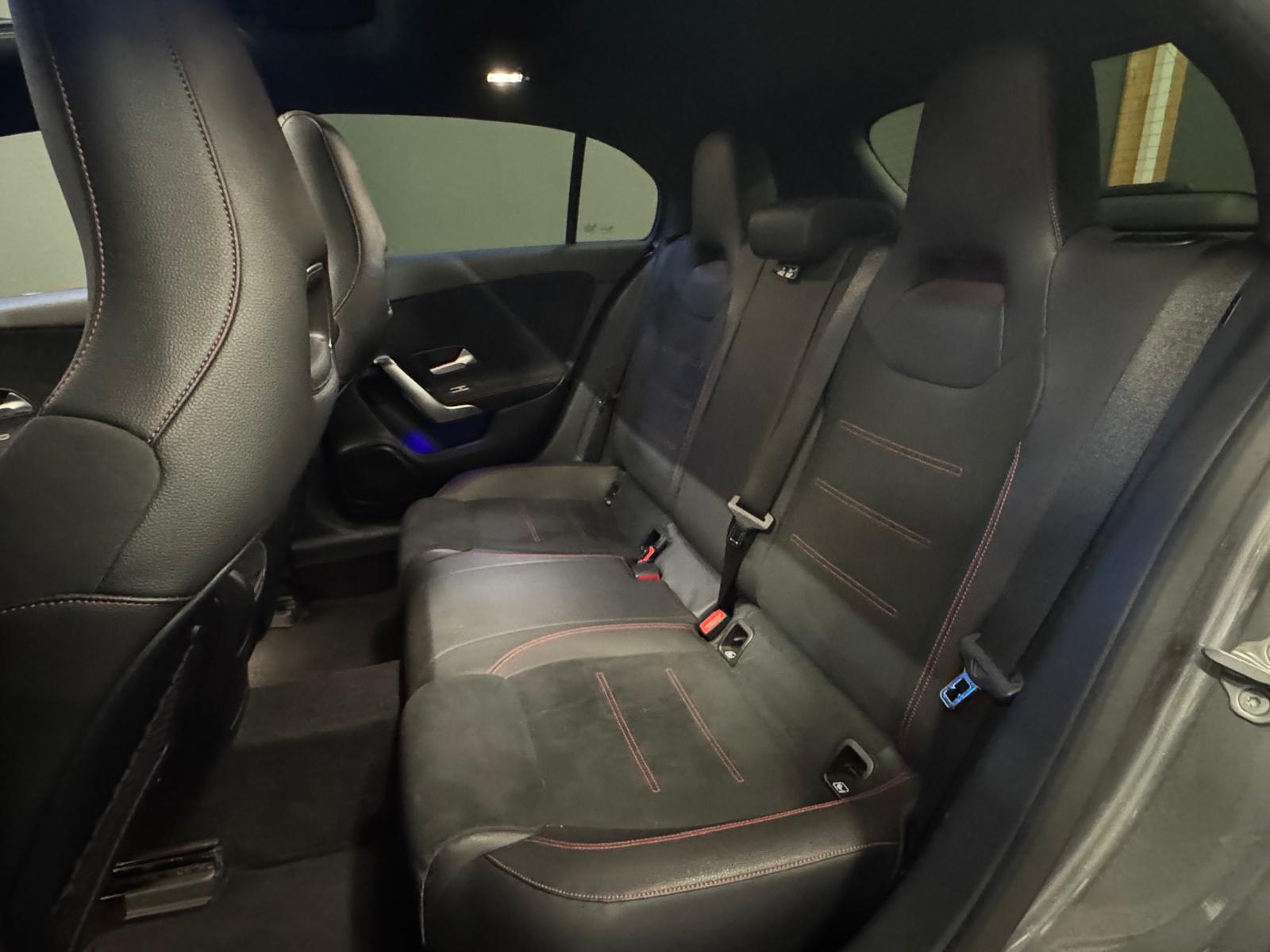 MERCEDES-BENZ A 200 AMG LINE 7G-DCT-image-12