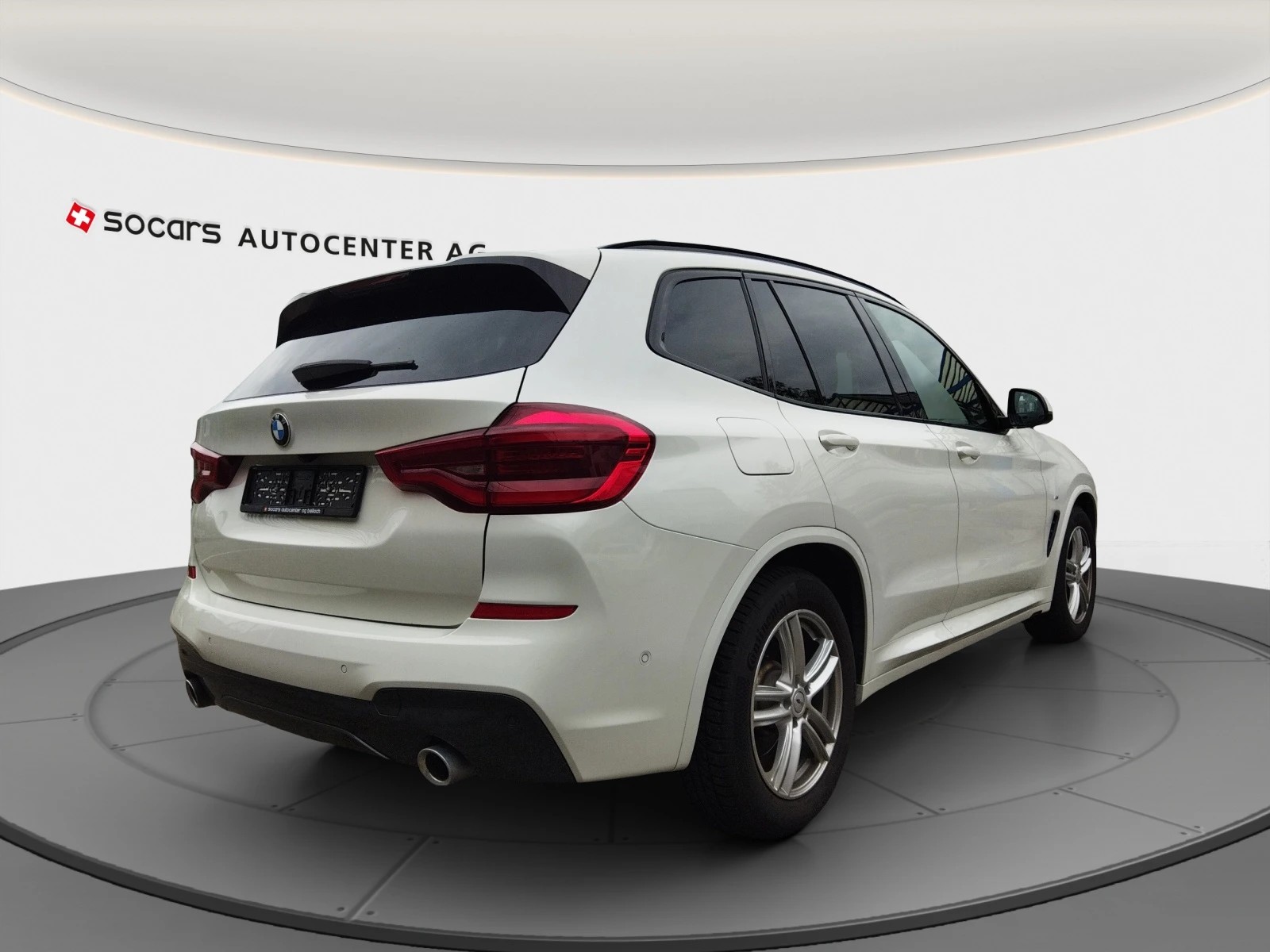BMW X3 xDrive 20d Individual M Sport Steptronic / CH - Fahrzeug // Panorama // Head-Up Display // Top Ausstattung // 8-fach bereift-image-2
