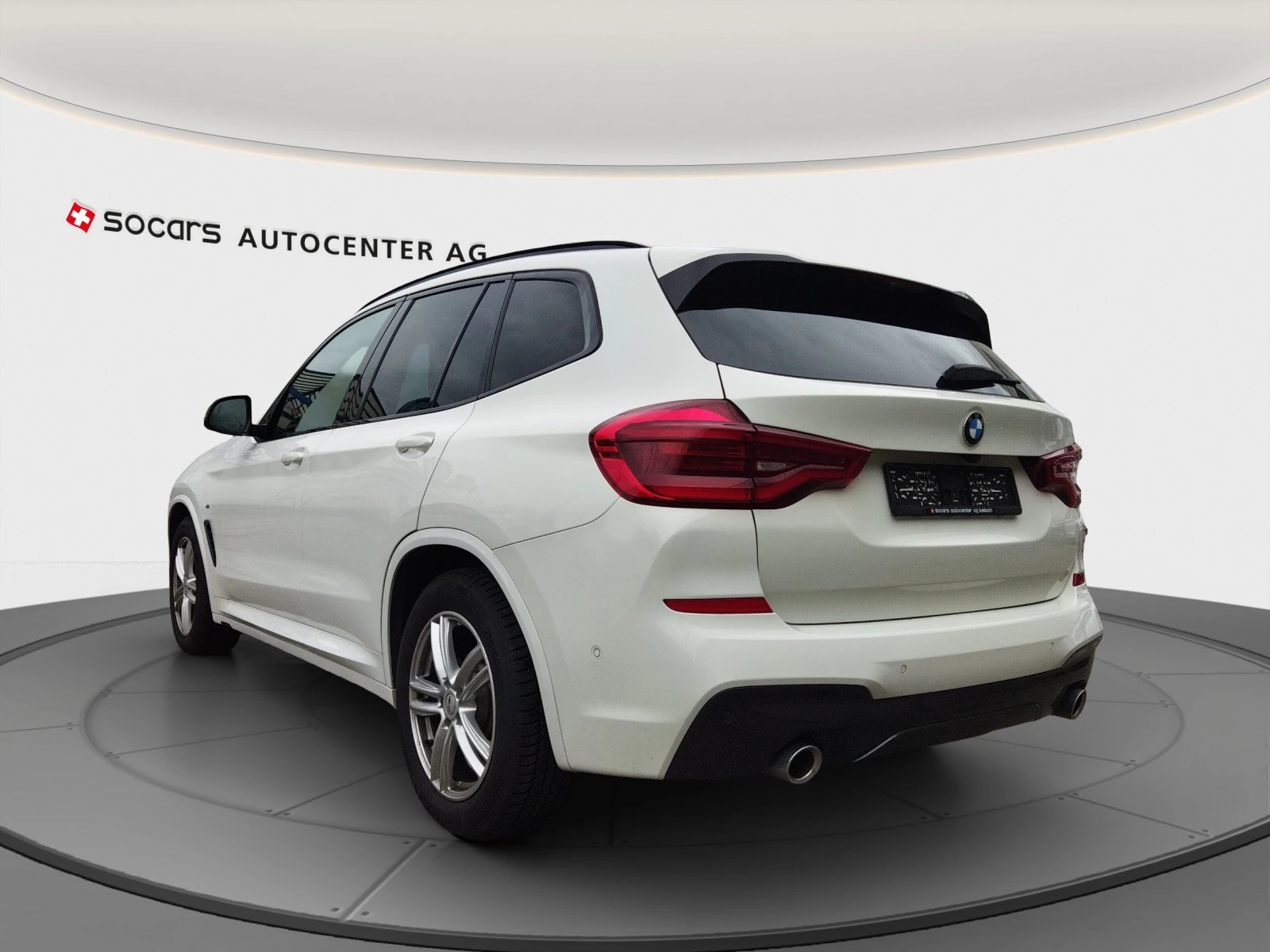 BMW X3 xDrive 20d Individual M Sport Steptronic / CH - Fahrzeug // Panorama // Head-Up Display // Top Ausstattung // 8-fach bereift-image-4