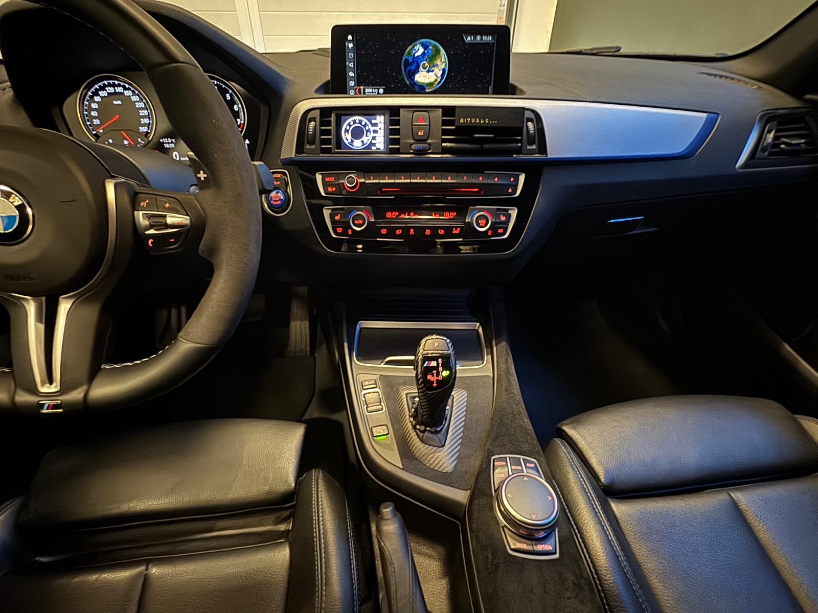 BMW M140i xDrive Steptronic-image-14