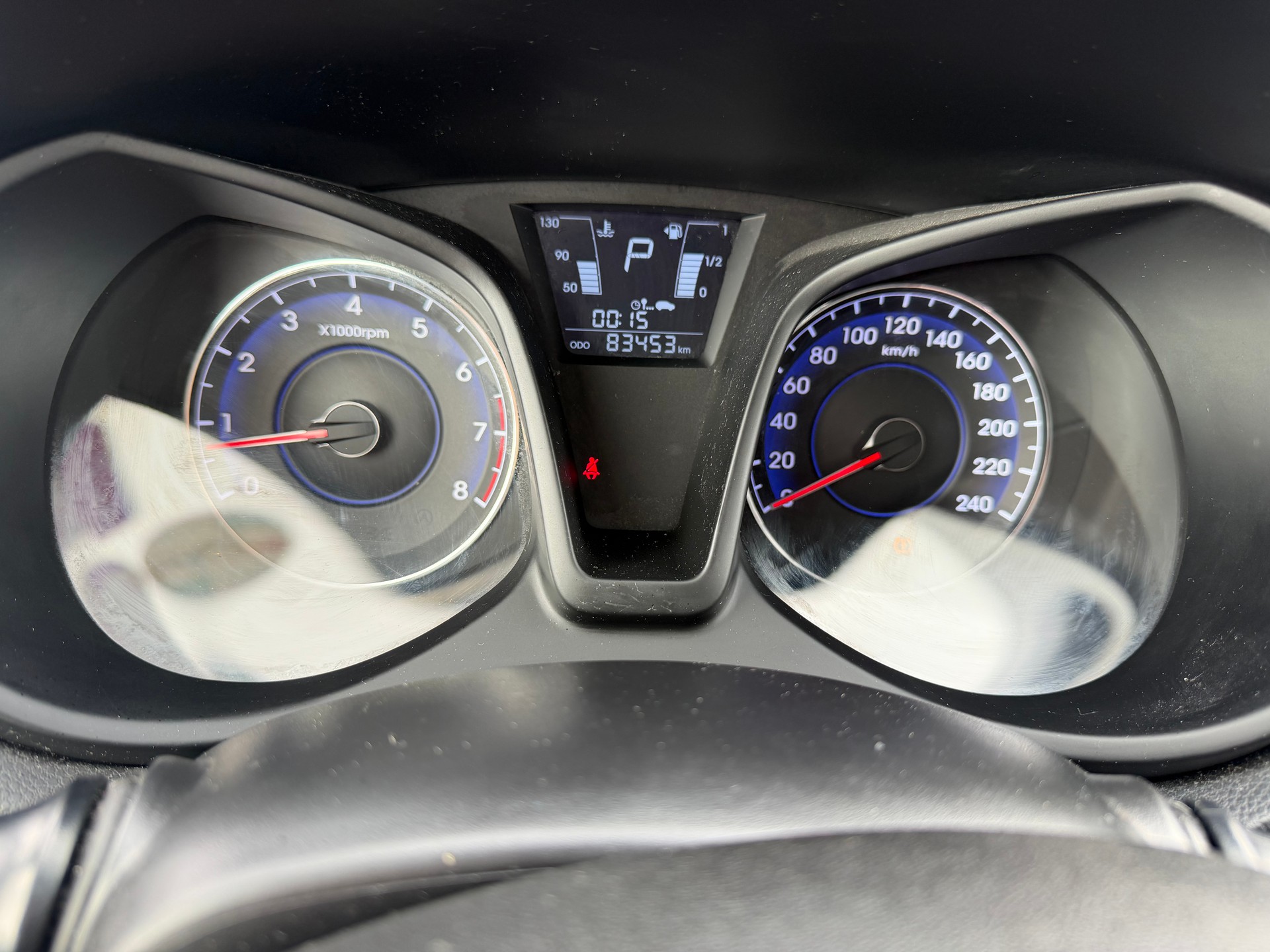 HYUNDAI iX20 1.6 Amplia Automatic-image-8