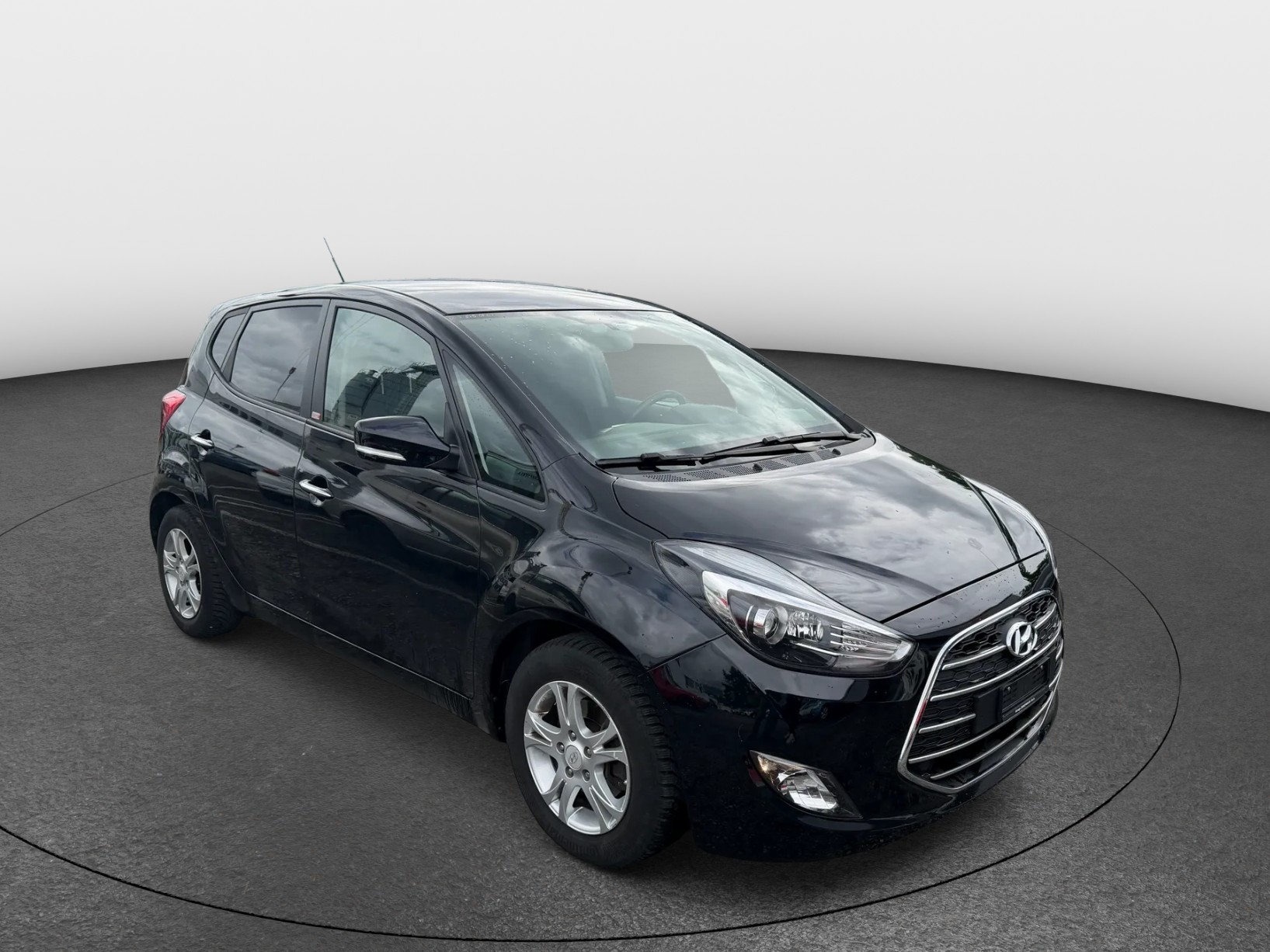 HYUNDAI iX20 1.6 Amplia Automatic-image-4