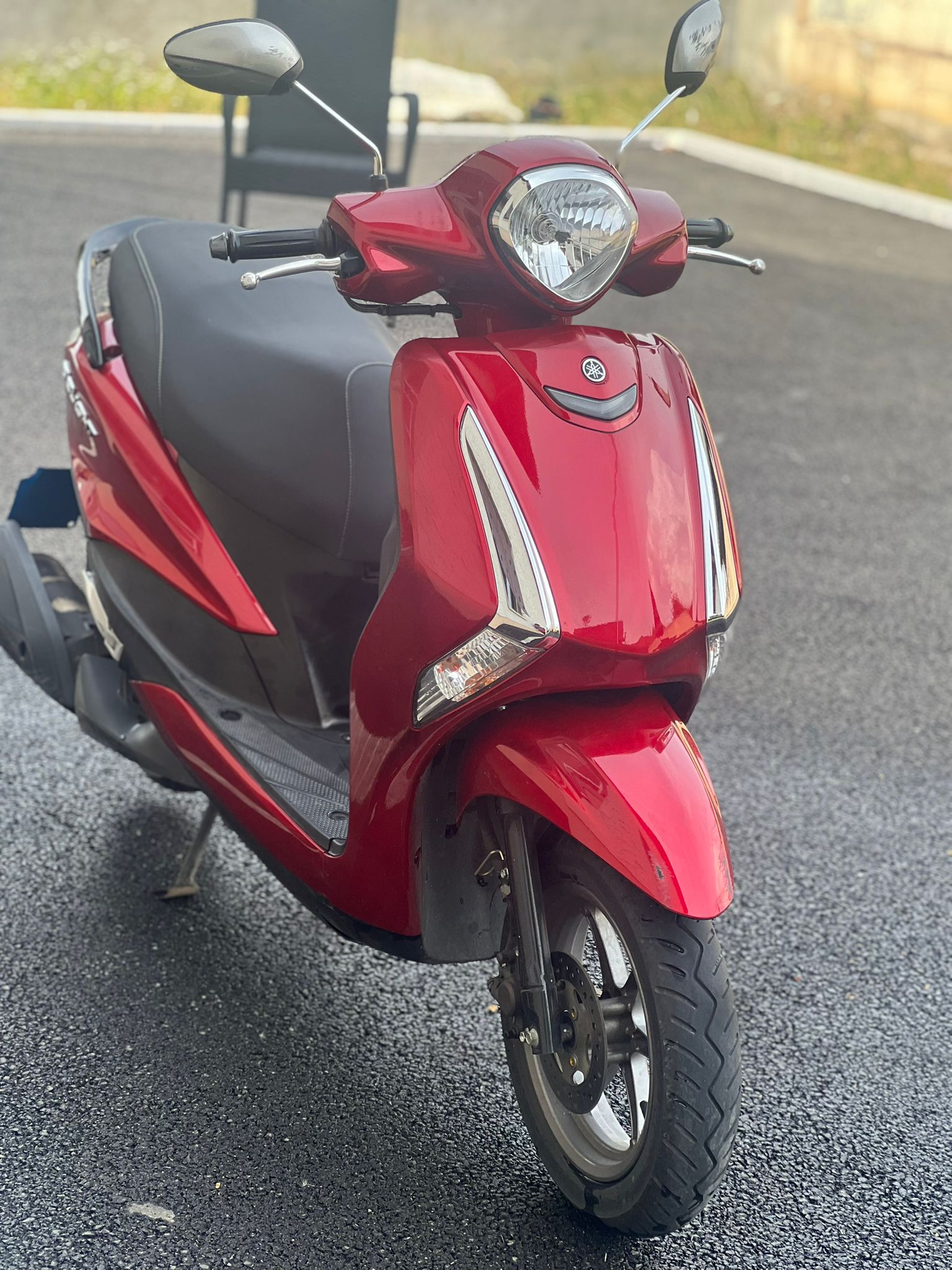 YAMAHA D'elight LTS 125-image-1