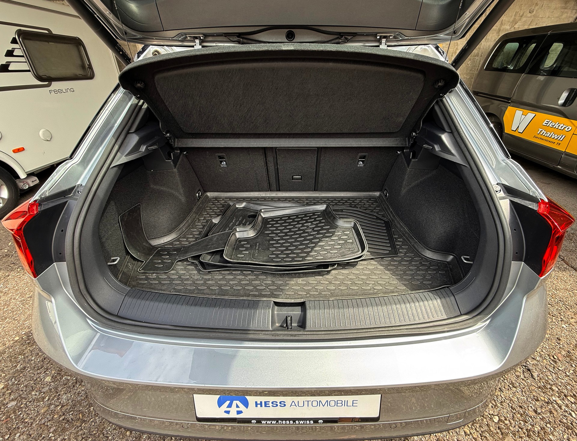 VW T-Roc 2.0 TSI R-Line DSG 4Motion-image-10