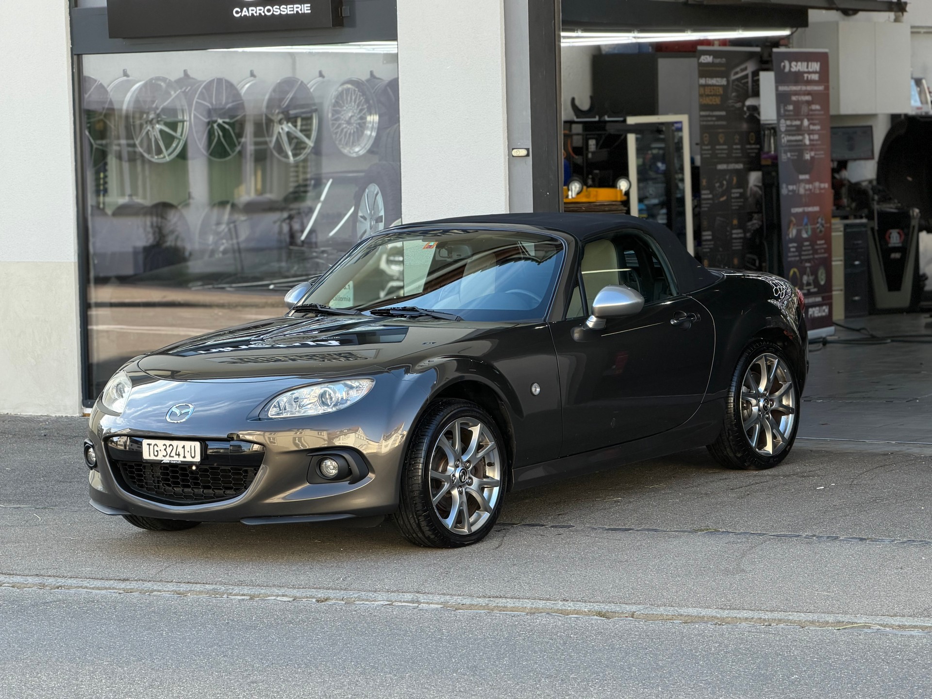 MAZDA MX-5 1.8i 16V Exclusive Cabrio-image-7