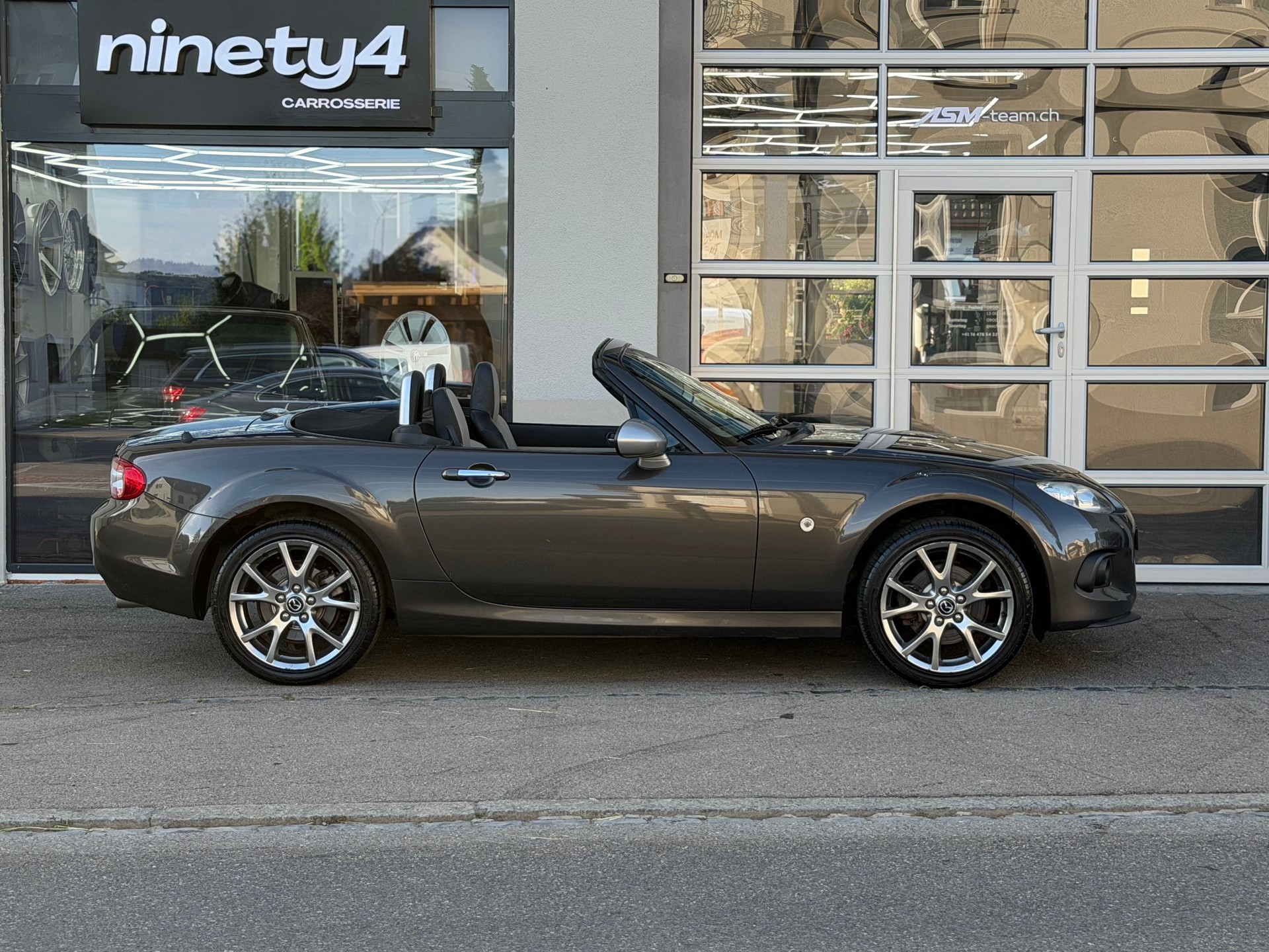MAZDA MX-5 1.8i 16V Exclusive Cabrio-image-4