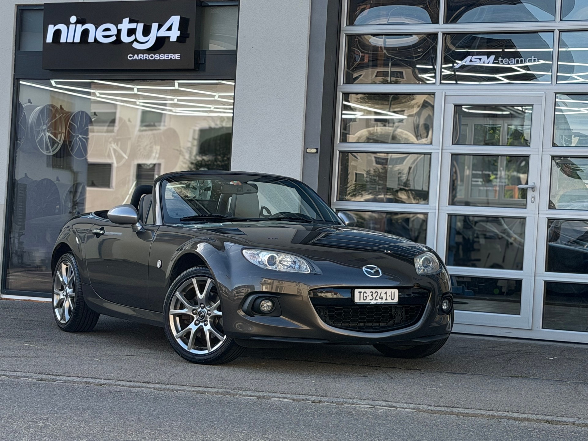 MAZDA MX-5 1.8i 16V Exclusive Cabrio-image-1