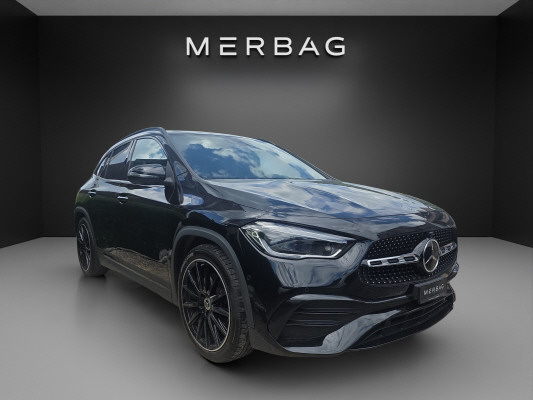 MERCEDES-BENZ GLA 250 AMG Line 4Matic
