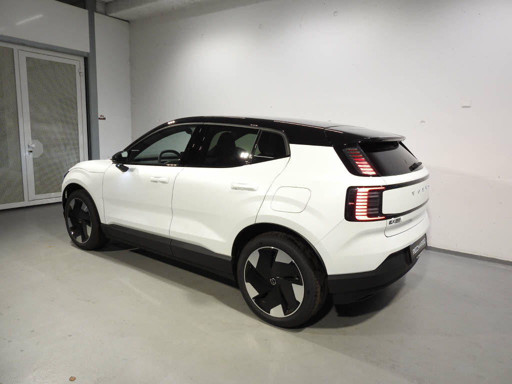 VOLVO EX 30 E60 Twin Plus Performance AWD-showroom-element-3