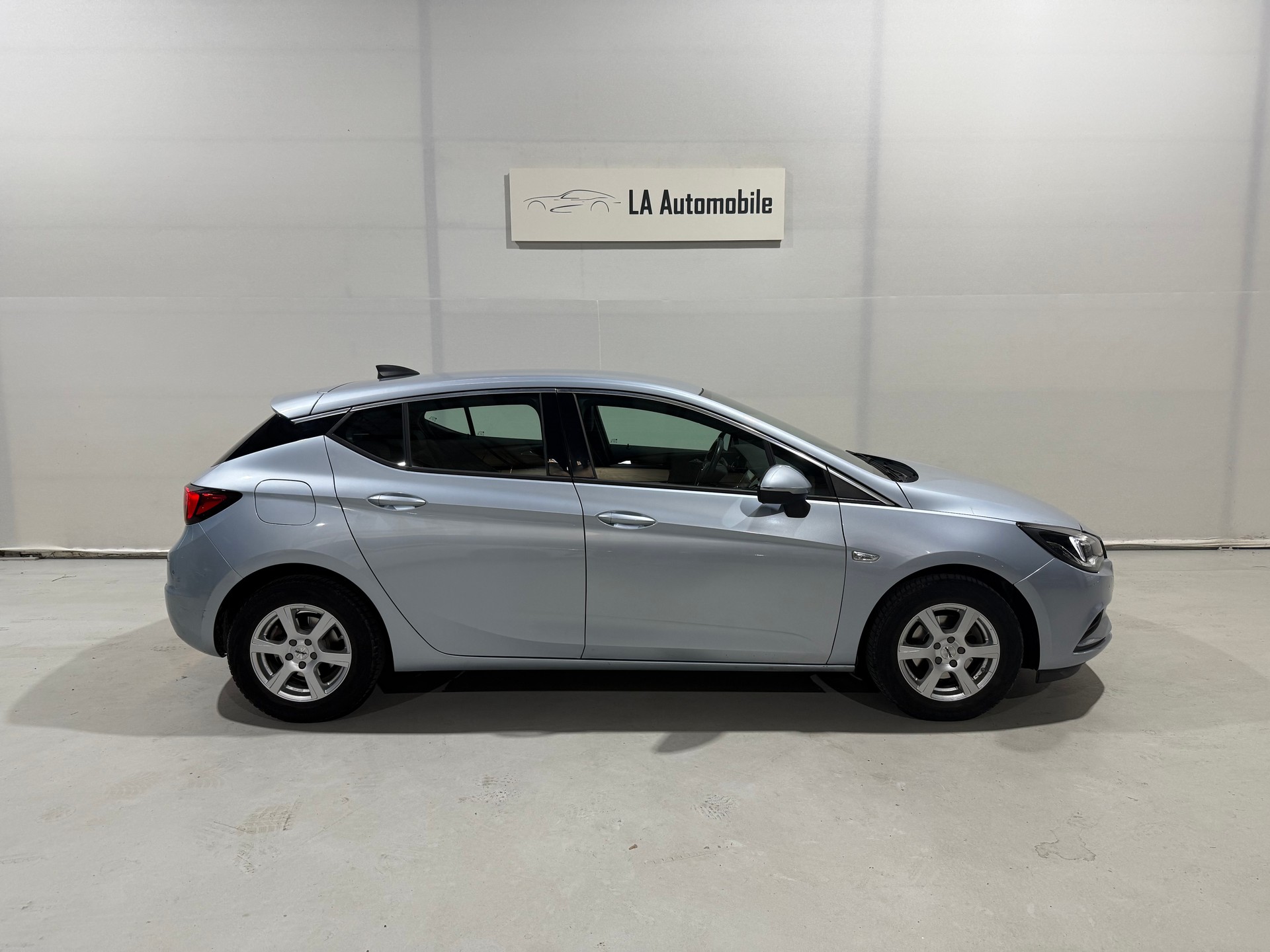 OPEL Astra 1.4i Turbo Excellence-image-6