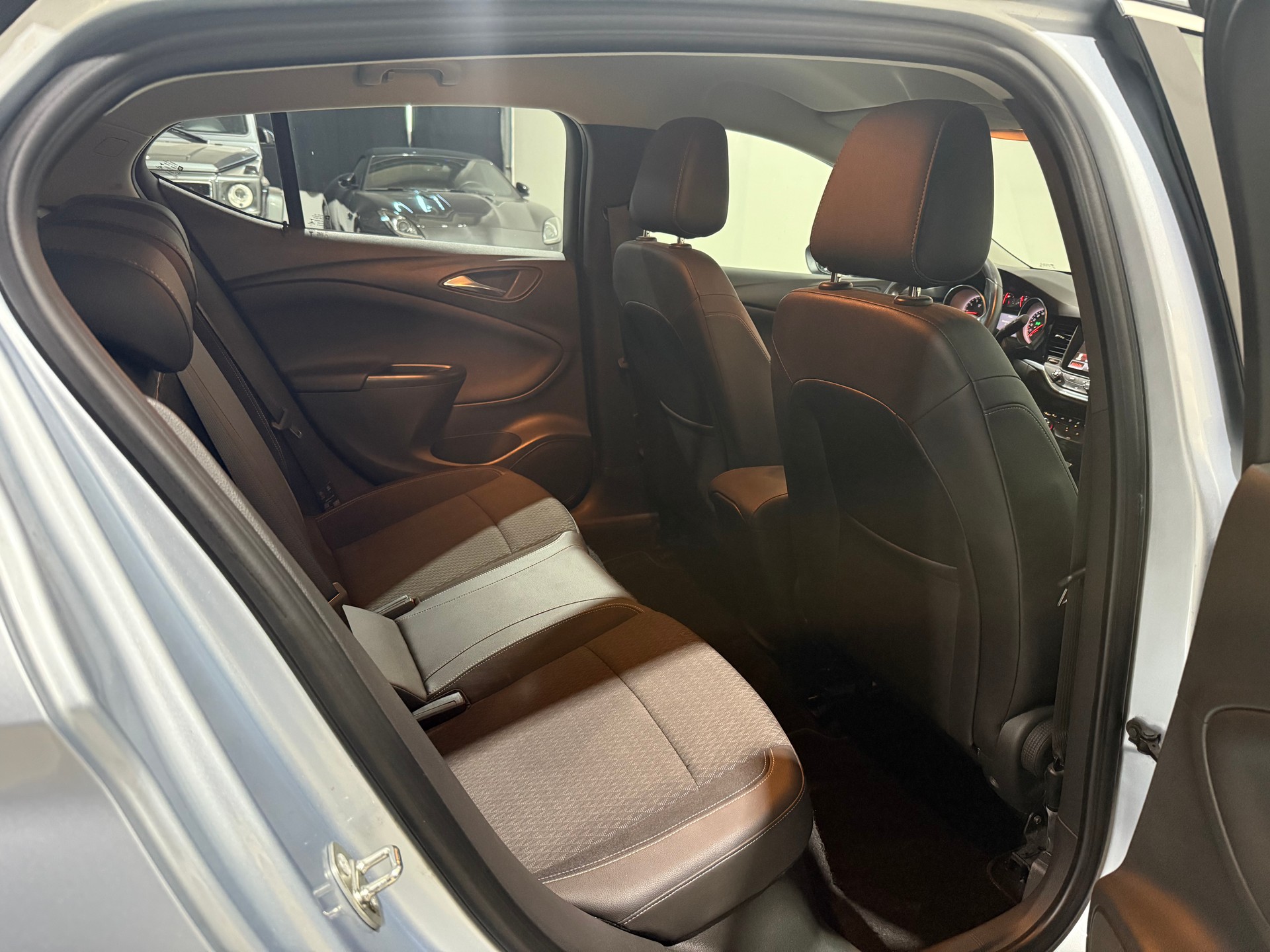 OPEL Astra 1.4i Turbo Excellence-image-15