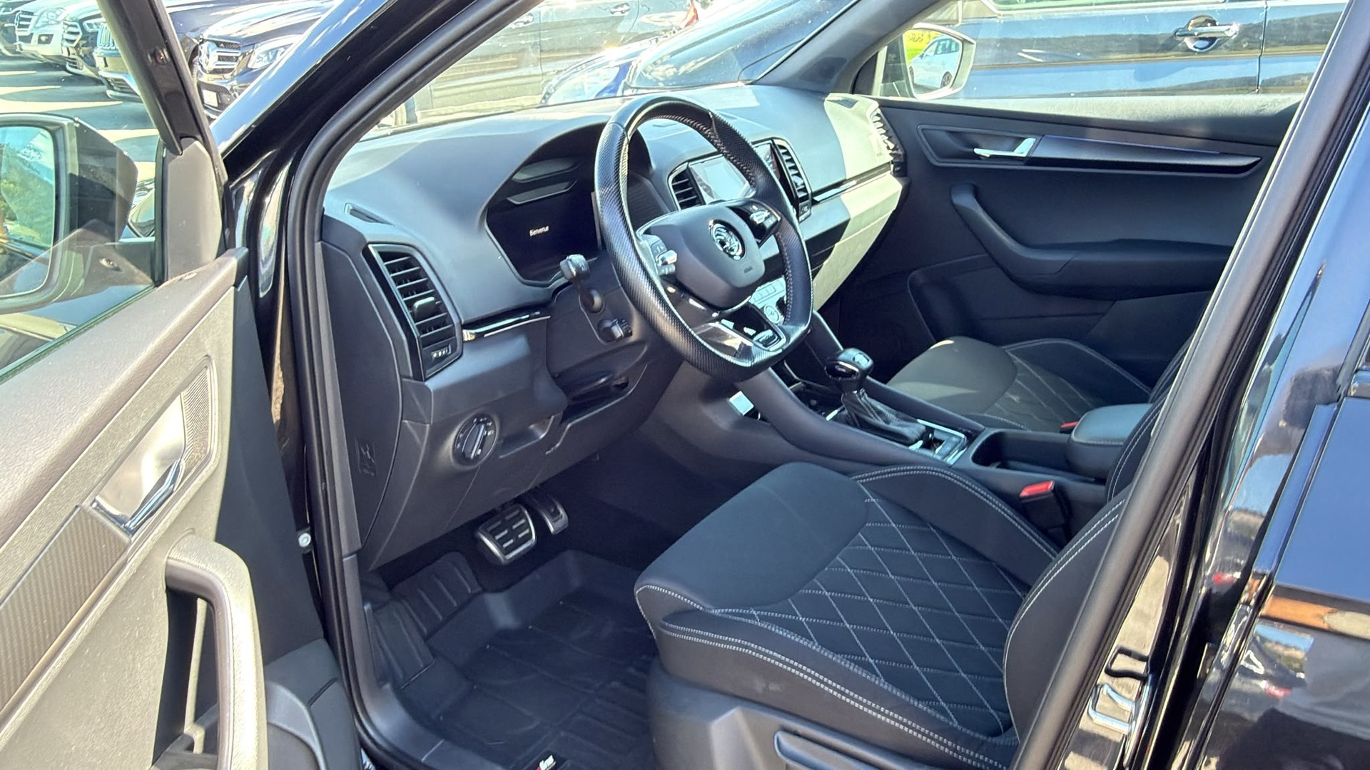 SKODA Karoq 2.0 TSI SportLine 4x4 DSG-image-19