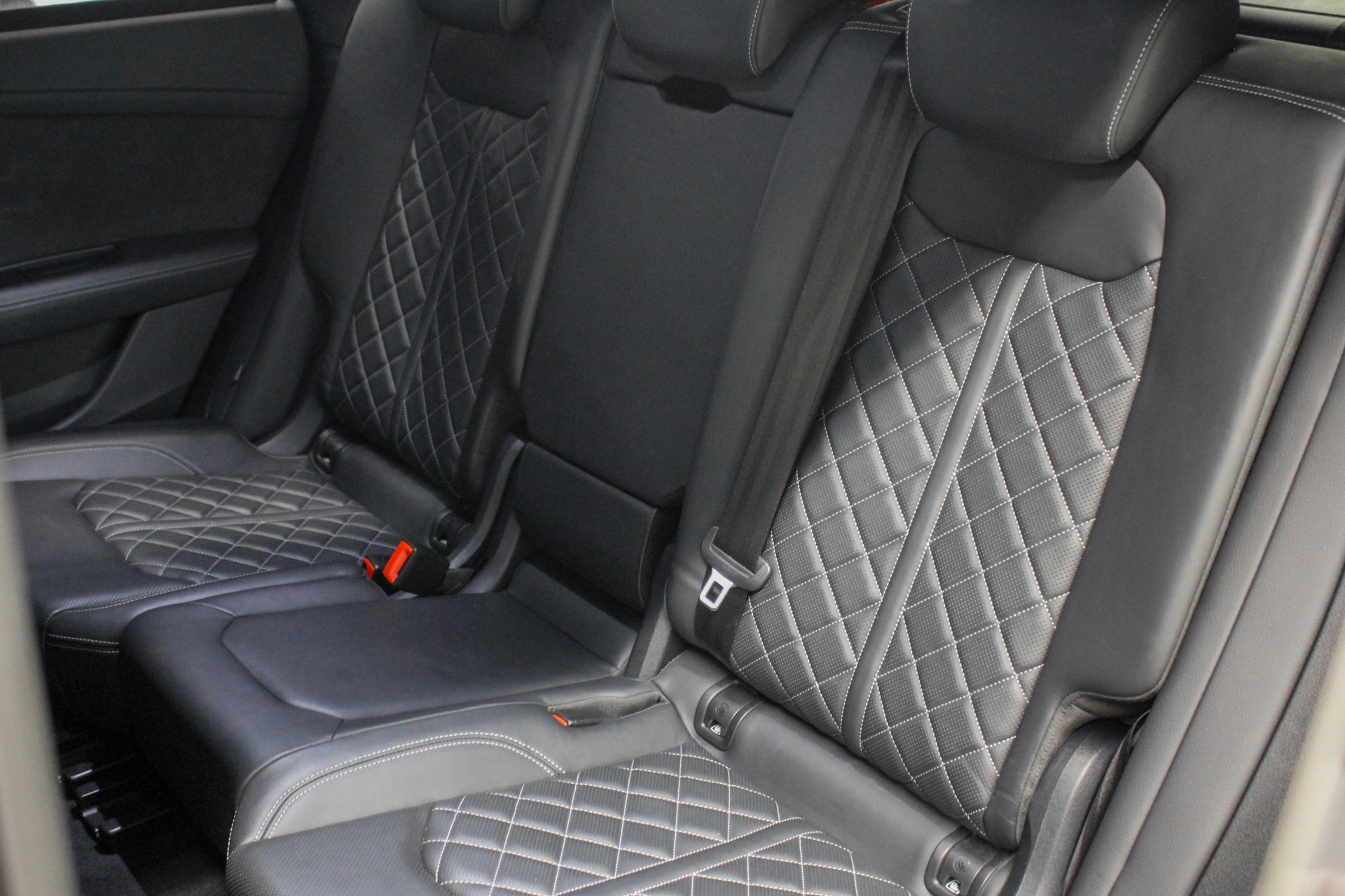 AUDI SQ8 TFSI quattro tiptronic-image-14