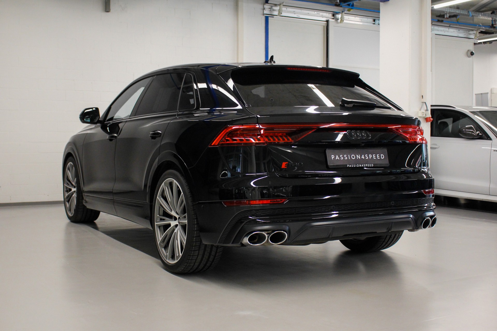 AUDI SQ8 TFSI quattro tiptronic-image-5