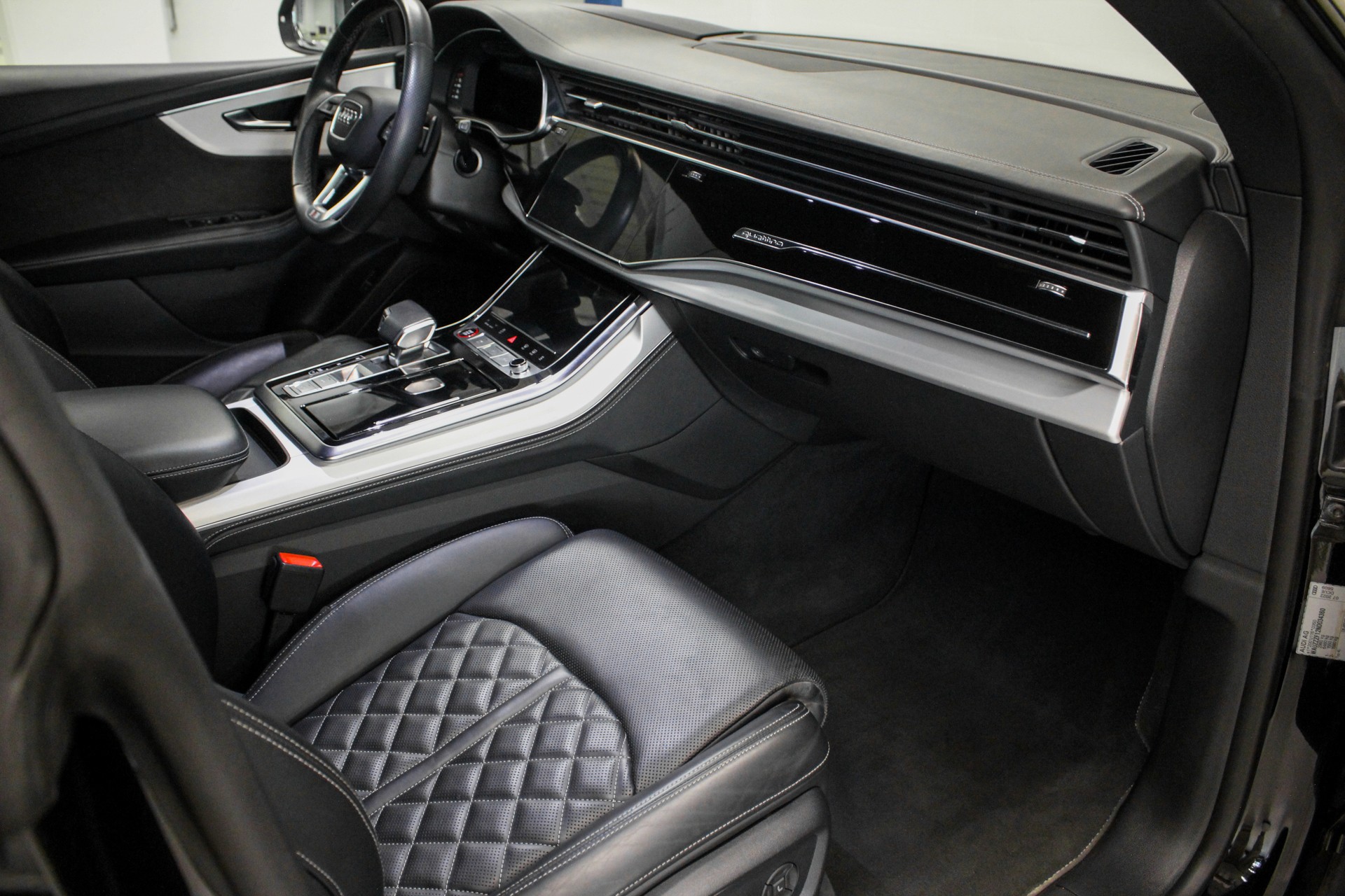 AUDI SQ8 TFSI quattro tiptronic-image-10