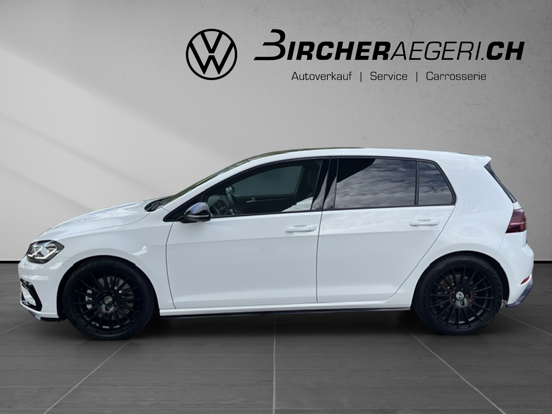 VW Golf 2.0 TSI R 4Motion DSG-showroom-element-1