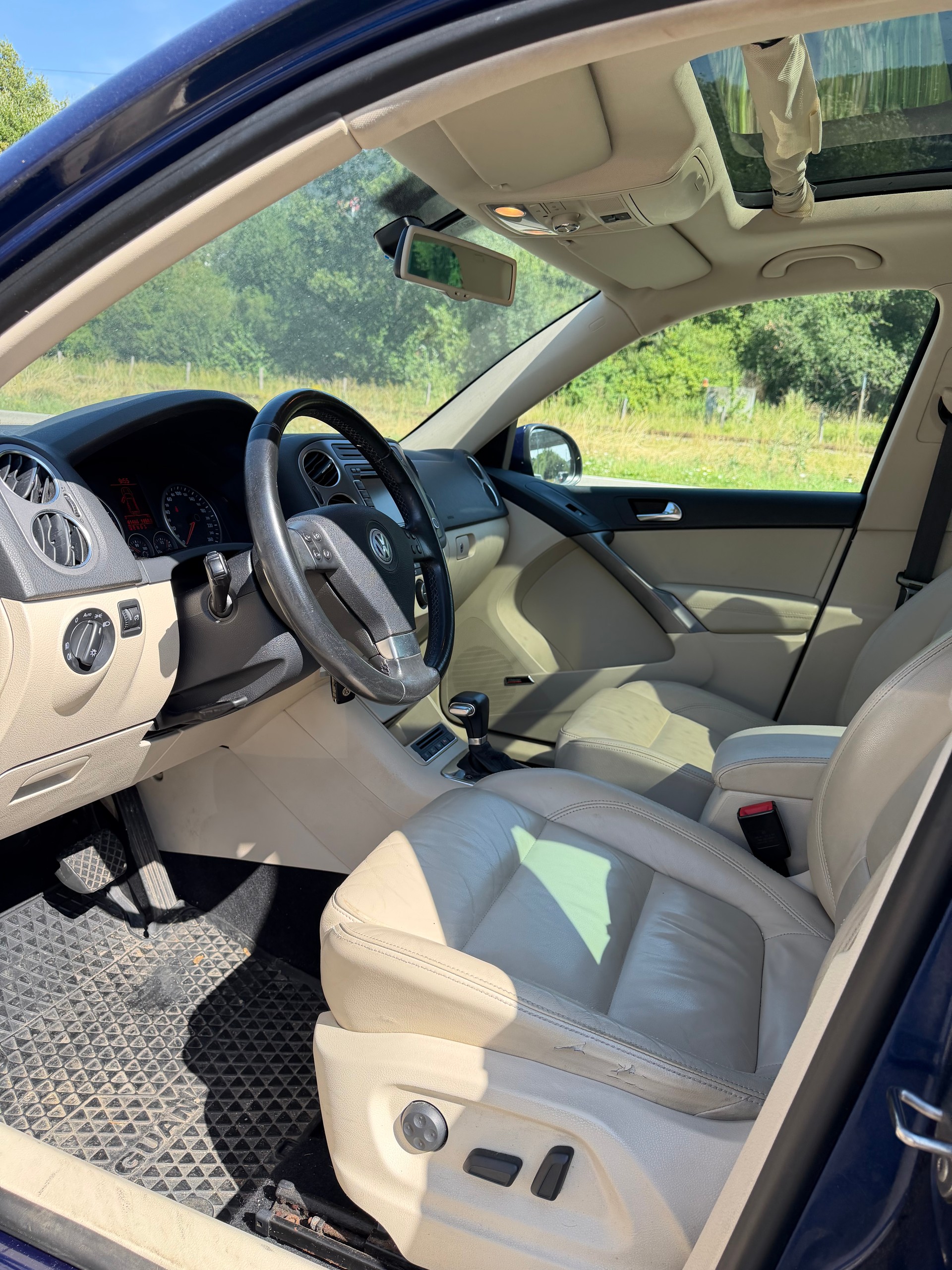 VW Tiguan 2.0 TSI Track&Field Tiptronic-image-9