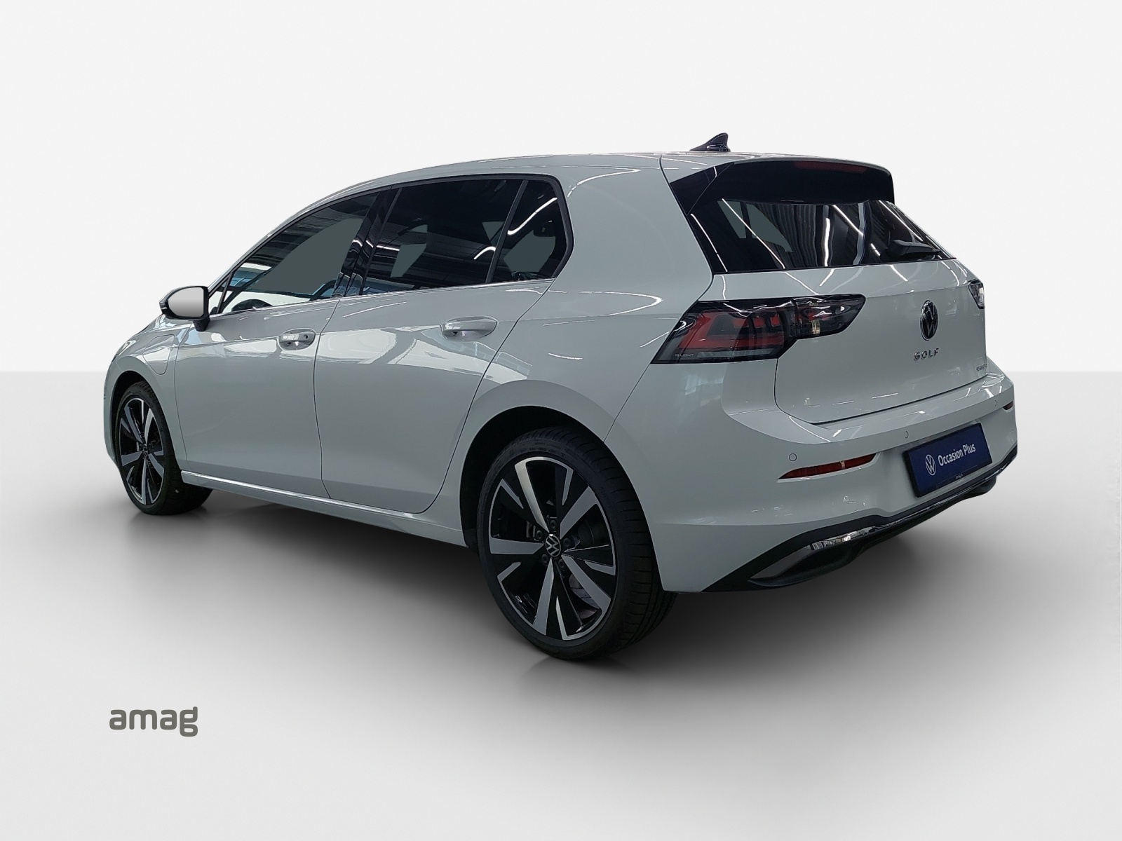 VW Golf 1.5 TSI PHEV Style-showroom-element-3